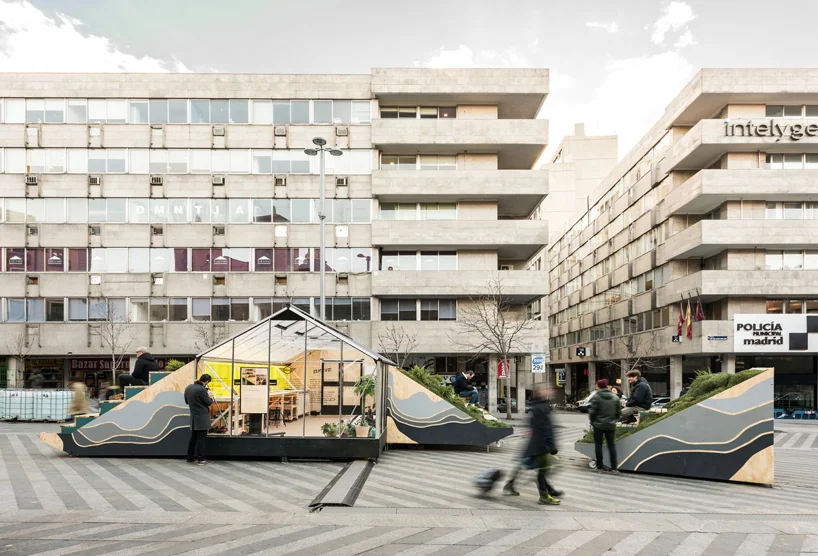 + Montaña en la Luna. Instalación efímera realizada junto a MINI España en el marco del Madrid Design Festival. Plaza de Santa María Soledad Torres Acosta, Madrid. Del 7 al 25 de Febrero de 2018.
