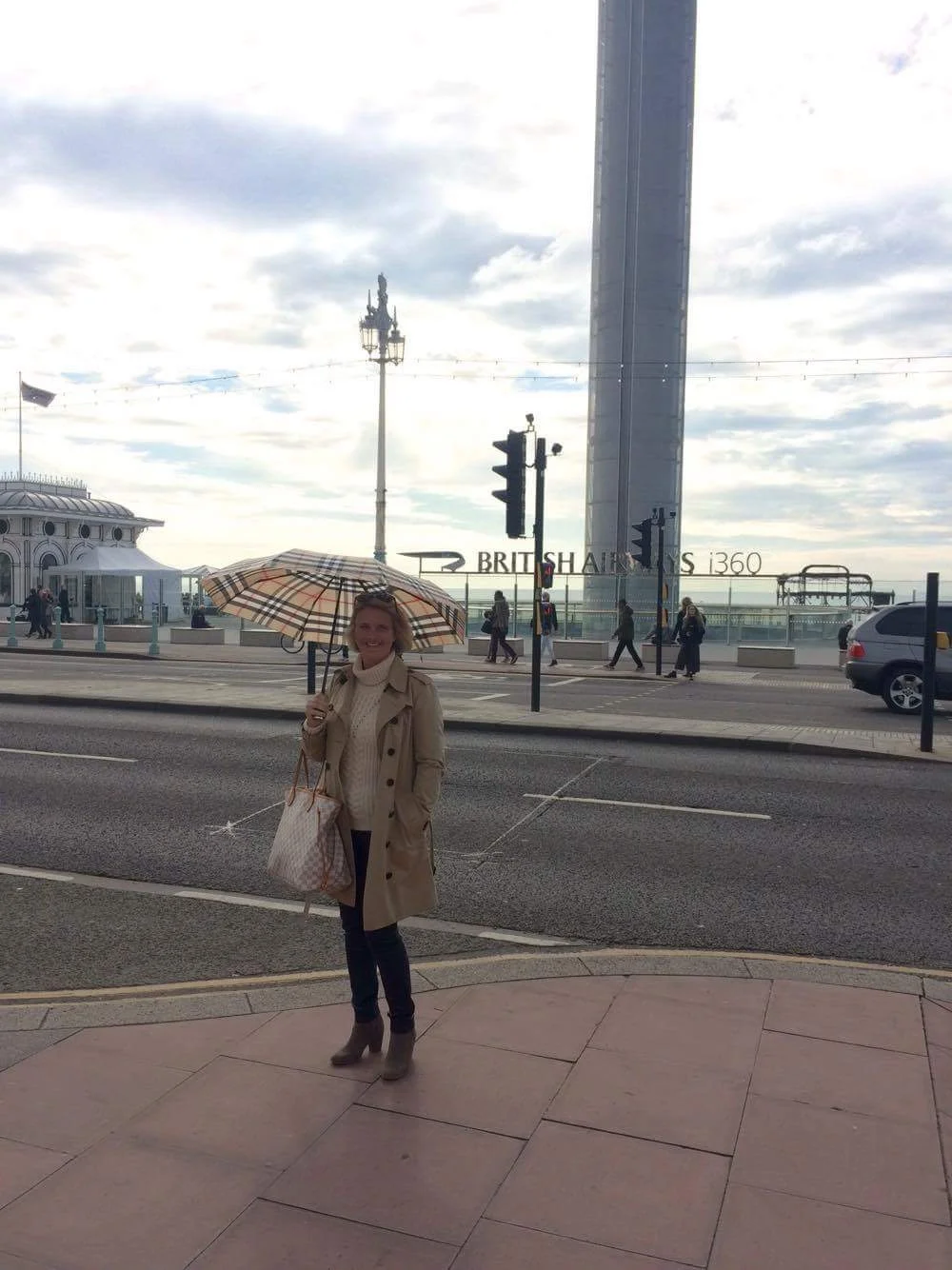Channeling my inner Danniella Westbrook, Brolly and Mac from Burberry, outfit as above.