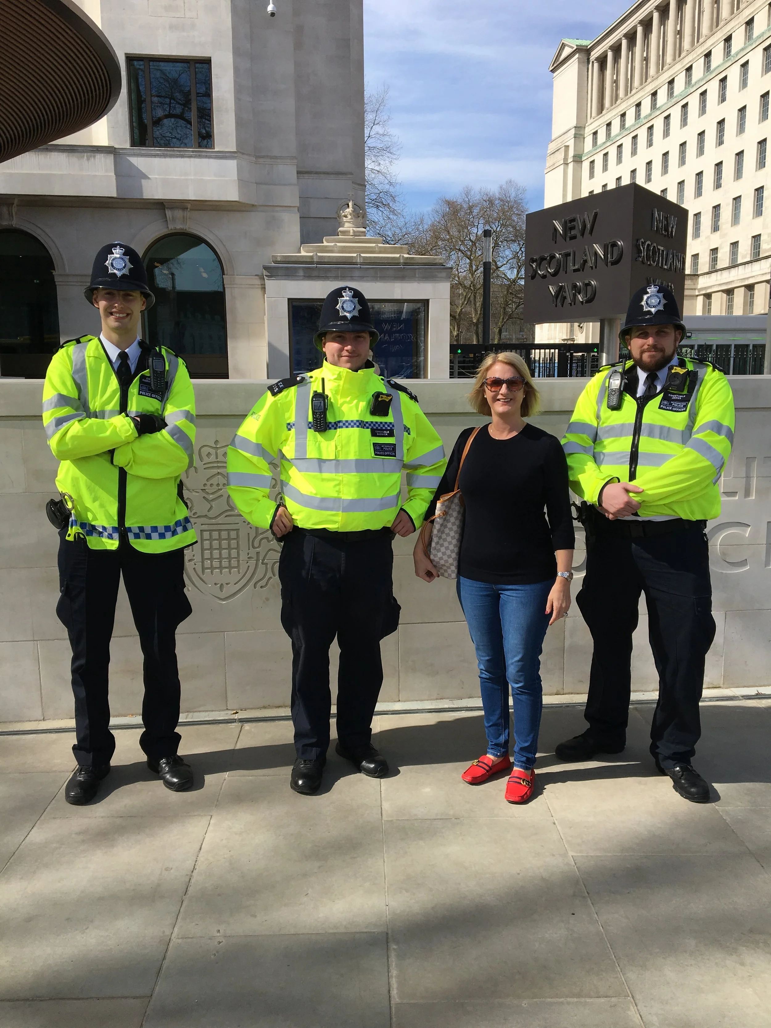 On our walk back from Westminster we passed New Scotland Yard, I must have seen it a million times on the telly but not really taken in where it was. We stopped for a photo and to thank this trio individually for all that they do. I know I wouldn't and couldn't do their job but thank god for us that they can and do.