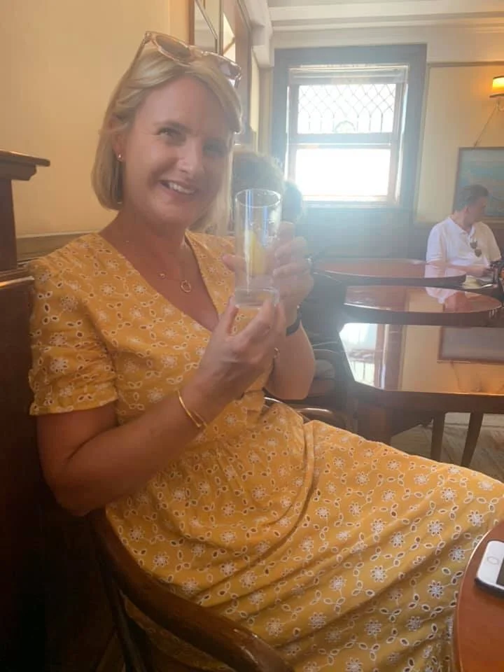 Leonie just sent me this photo, me enjoying a tonic water in Harry’s Bar. Such a party animal. Hahahahaha