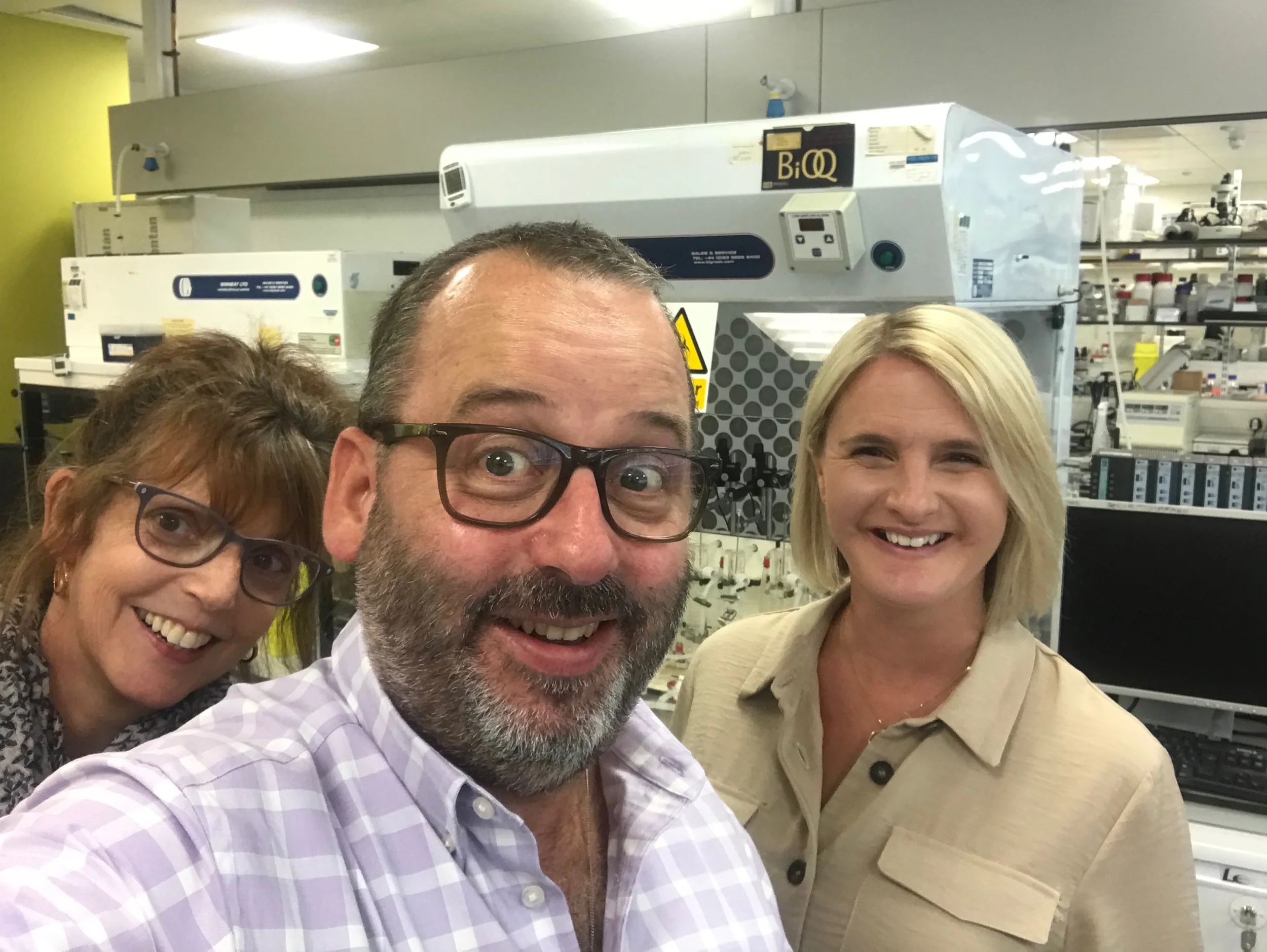 Always a pleasure to see Lesley from Bowel & Cancer Research and Neil (Big Woofa) from Insta and Twitter. Great to meet Liz too, but she sadly couldn’t stay for the lab tour.