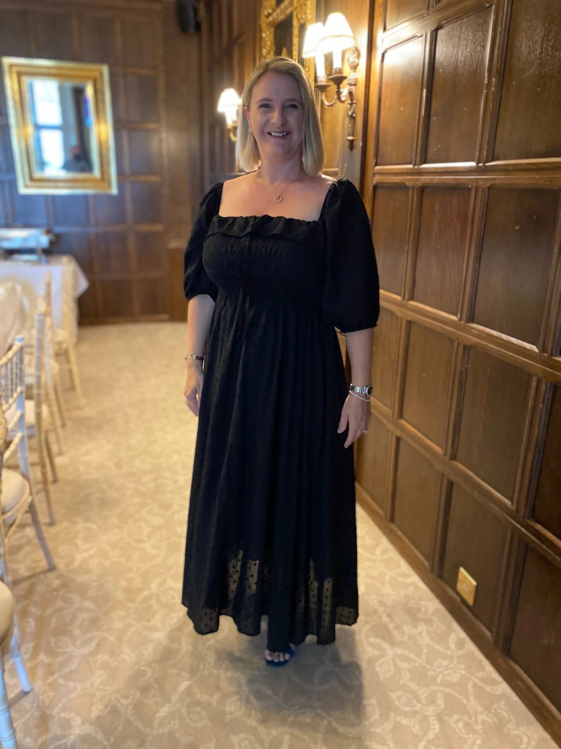 Dress from Amazon! Yes Amazon, you heard that right. I heard about it on Elle magazine’s Twitter and ordered one straight away. It’s not bad at all really. Wasn’t sure what to expect, but it’s ok. :)