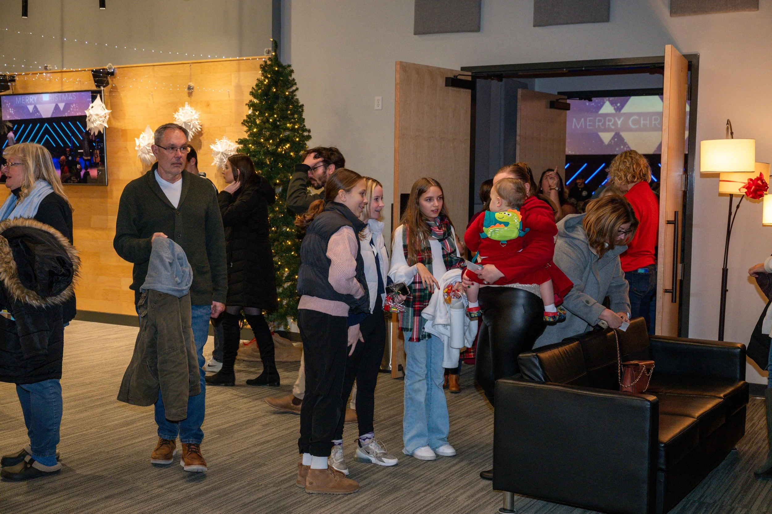 2024-12-23-Christmas Eve-127-4522.jpg