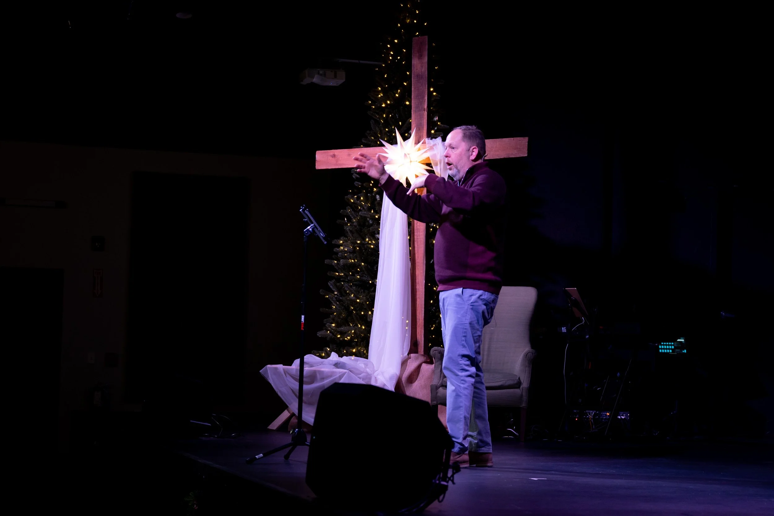 2024-12-23-Christmas Eve-118-4499.jpg