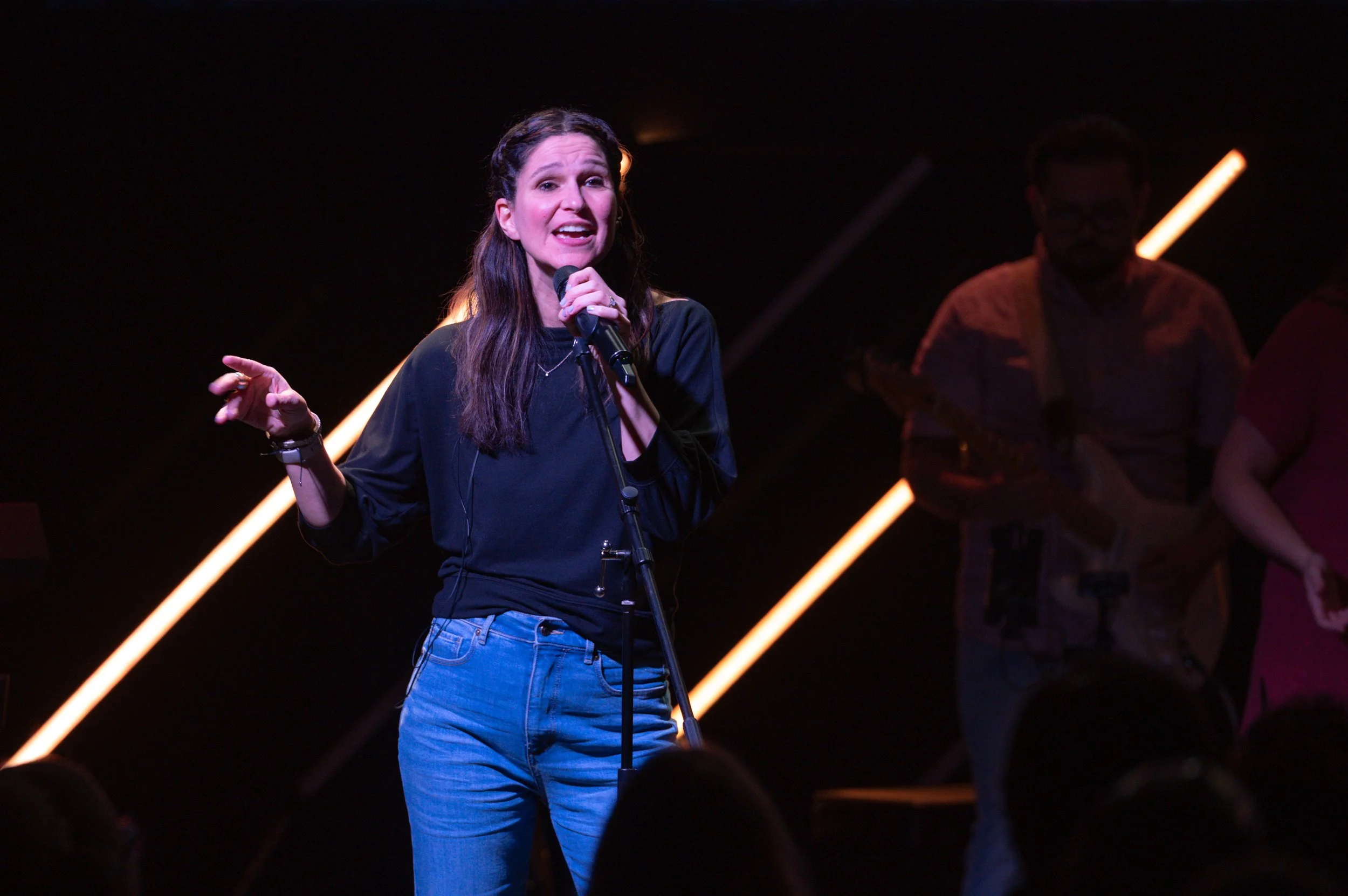 2025-04-18-Good Friday-112-1085.jpg