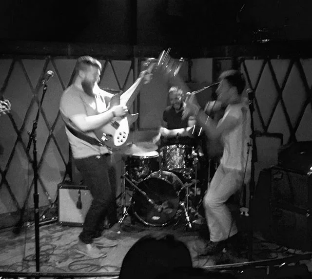 When you catch your amazingly talented friends performing VR on a Tuesday evening at @rockwoodmusichall #lovenewyork @animalyearsmusic