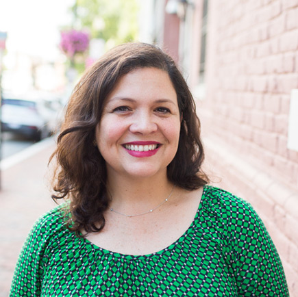 Jennifer Lubrani Cisneros Trusted voice on social strategy with a passion for using #socialforgood, Proud Latina, infuses PR experience with great social instinct.