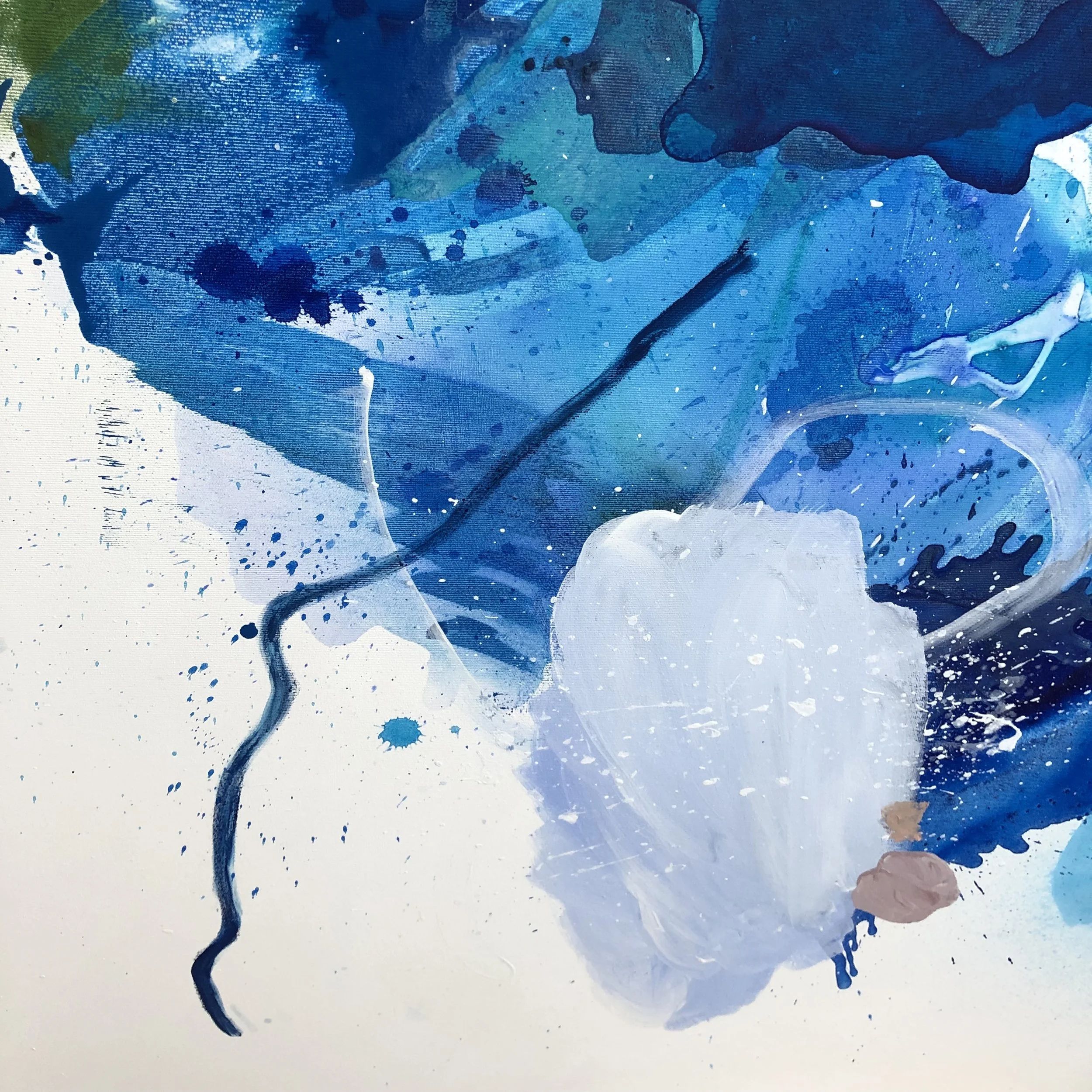 EC033D30-3169-4B80-8663-5408AE32B843