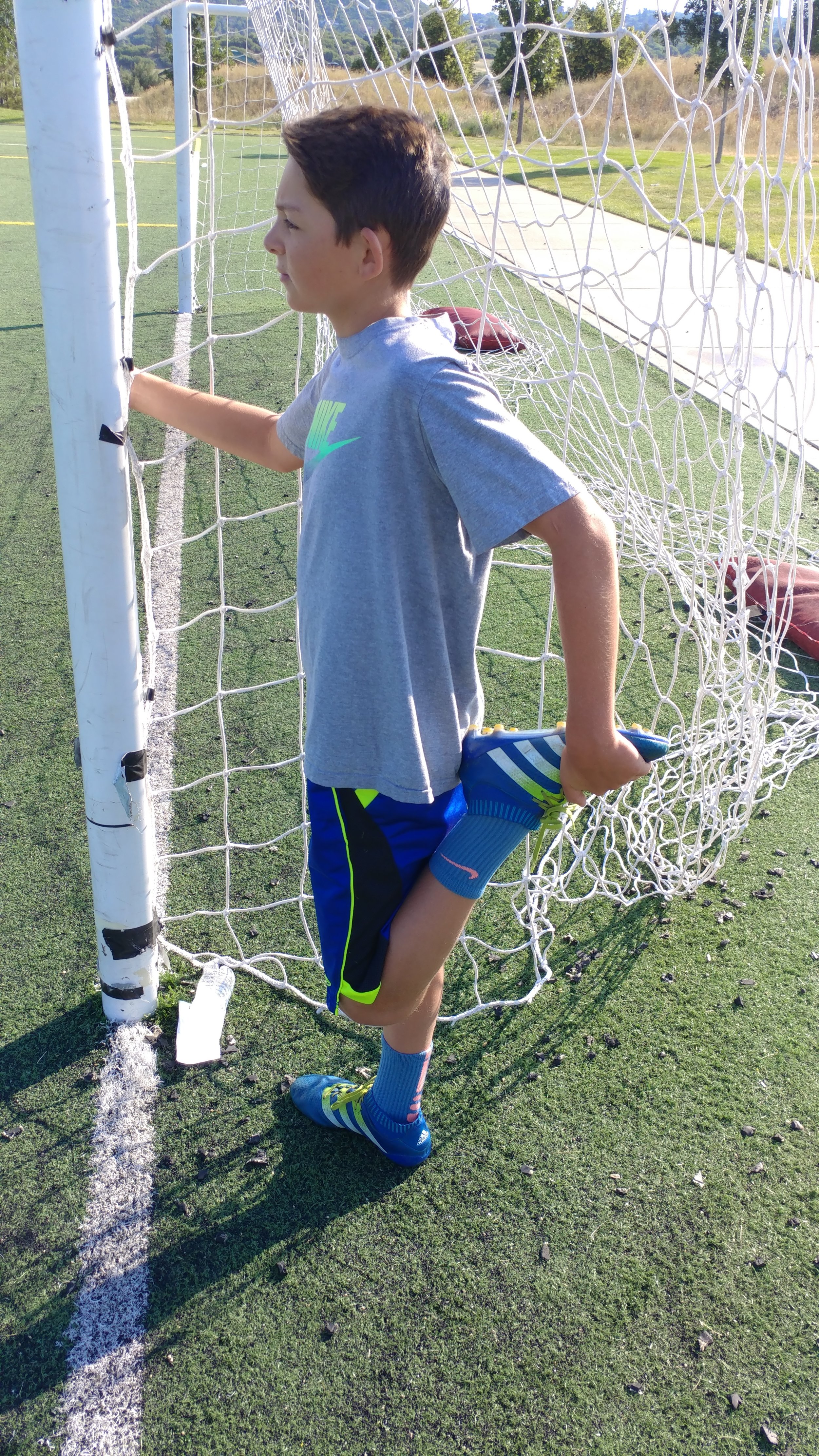 Hold for 1 min, don't bend forward, bring knee back if able, feel it in the "quad" and "hip flexor" (front of hip), no "pain pain", only a "nice discomfort", perform 5-10 per day******Changes/Updates******** Add in the "hip flexors" more by bring kn…