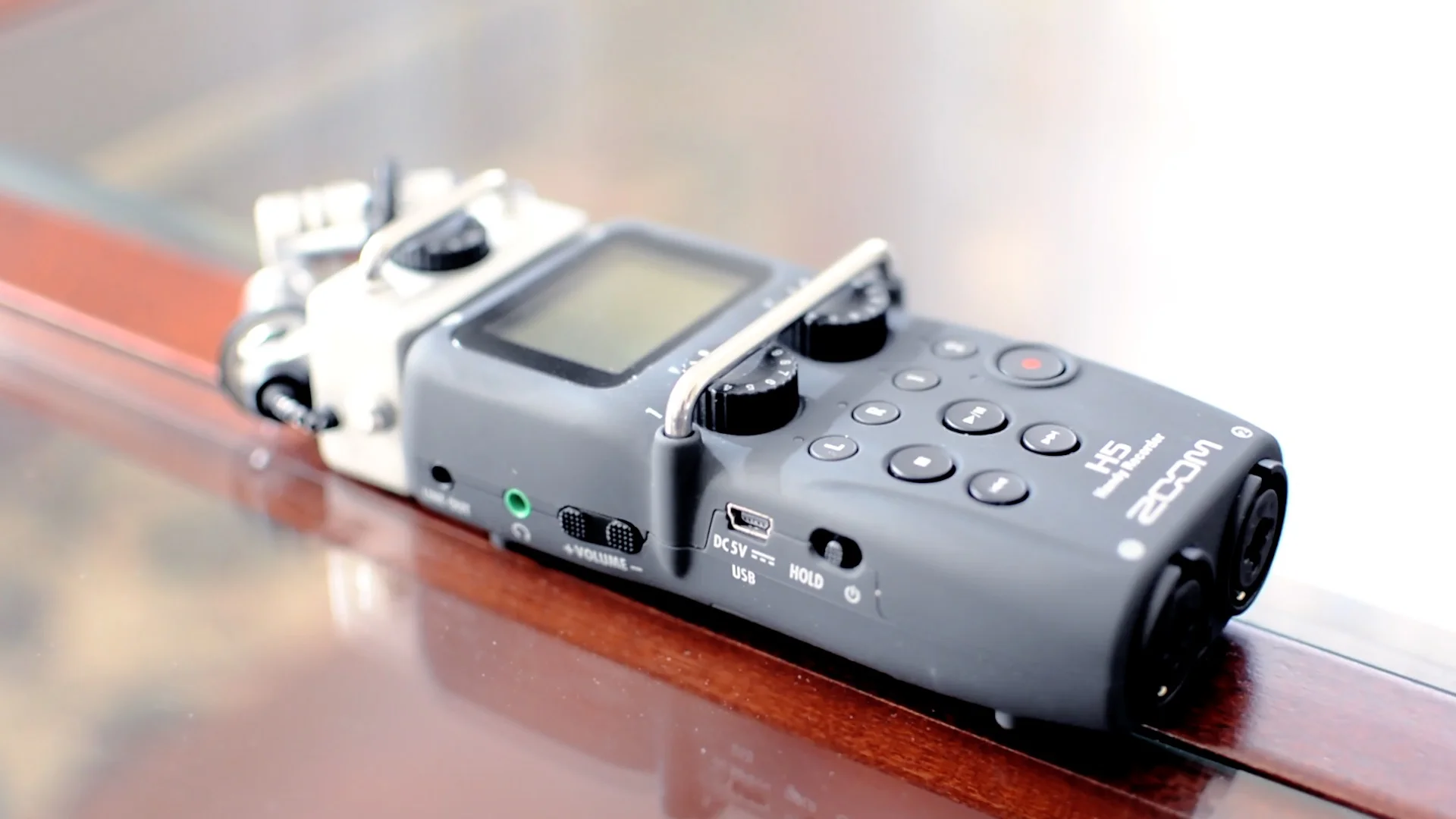 Gear Video - Zoom H5.jpg