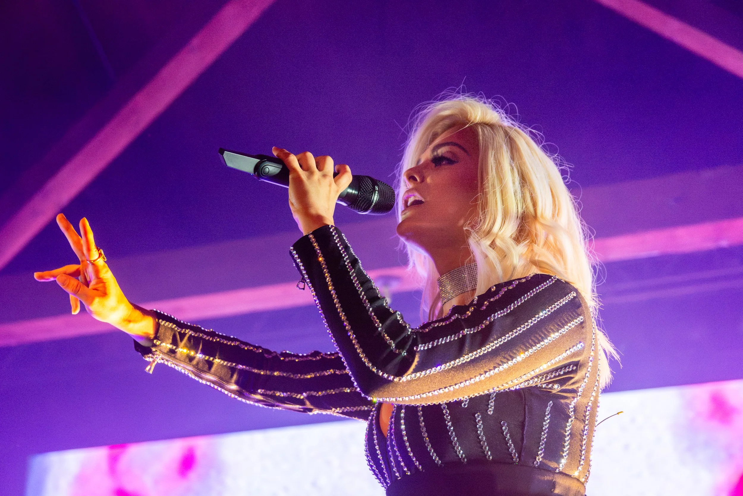 10.16.17_BebeRexha-15.jpg