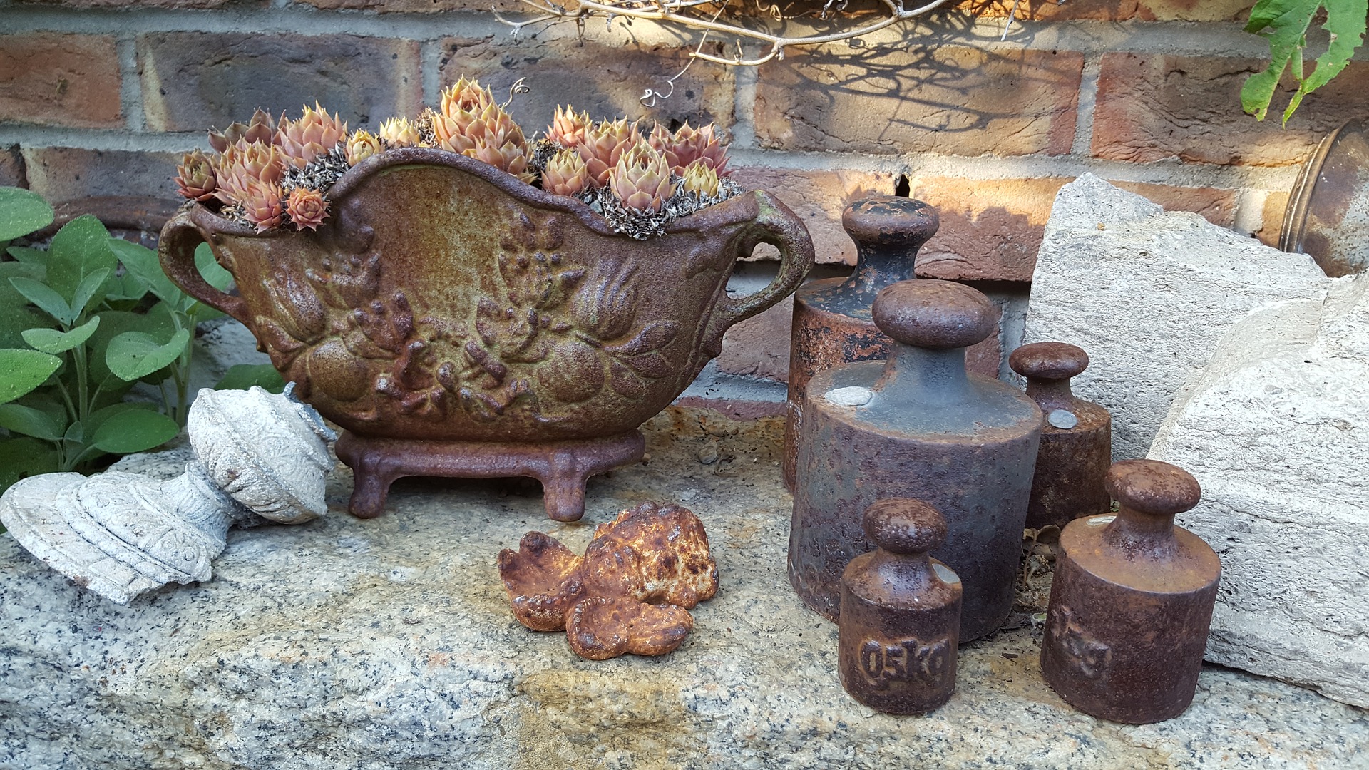 decoration-2370669_1920.jpg