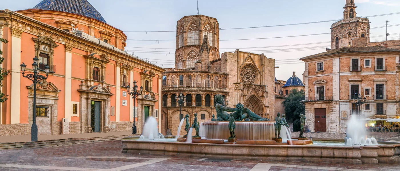 Valencia Square 1400x600.jpg