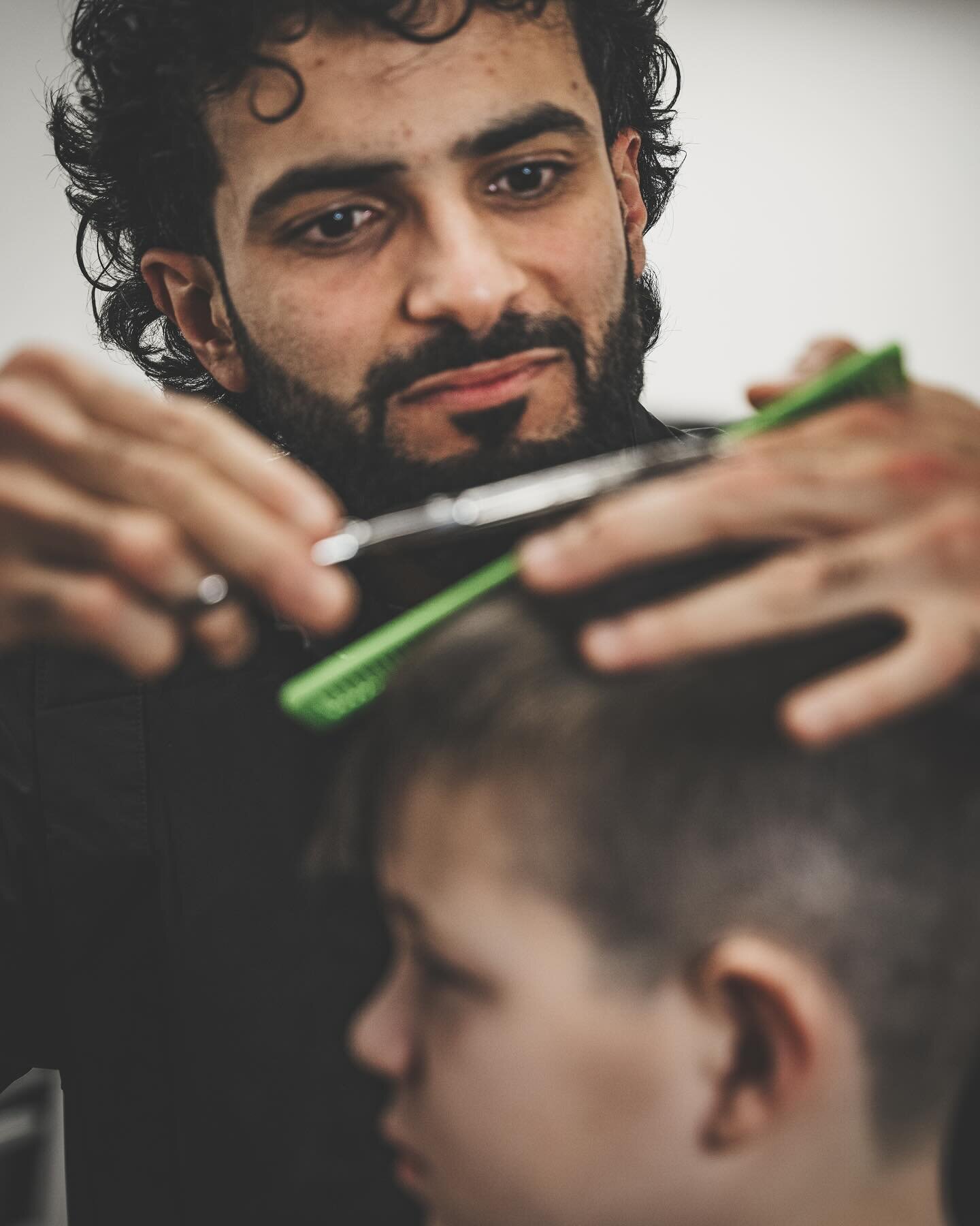 ✂️🖼️ The Art of a Haircut: Discovering Passion and Community at Momo&rsquo;s Fades 🖼️✂️

📸 Chilliwack Photo Stories - Spotlight on Local Gems 🌟

Step into Momo&rsquo;s Fades Barbershop, and you&rsquo;ll feel it right away &ndash; the warmth of ge