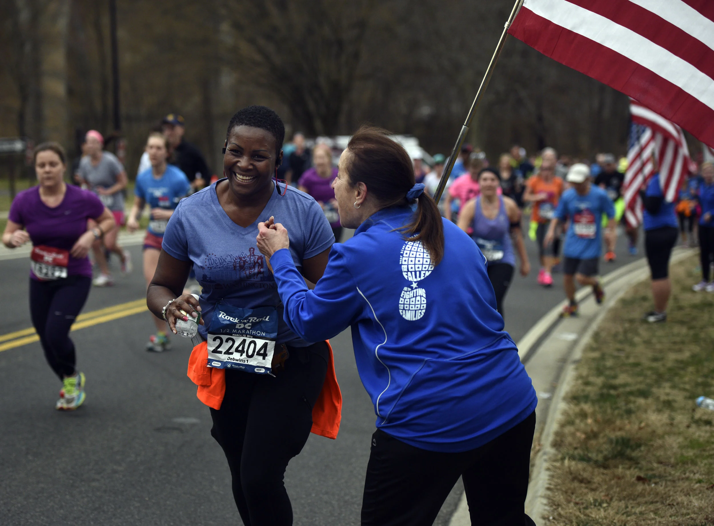 WearBlueRockRollMarathon16.jpg