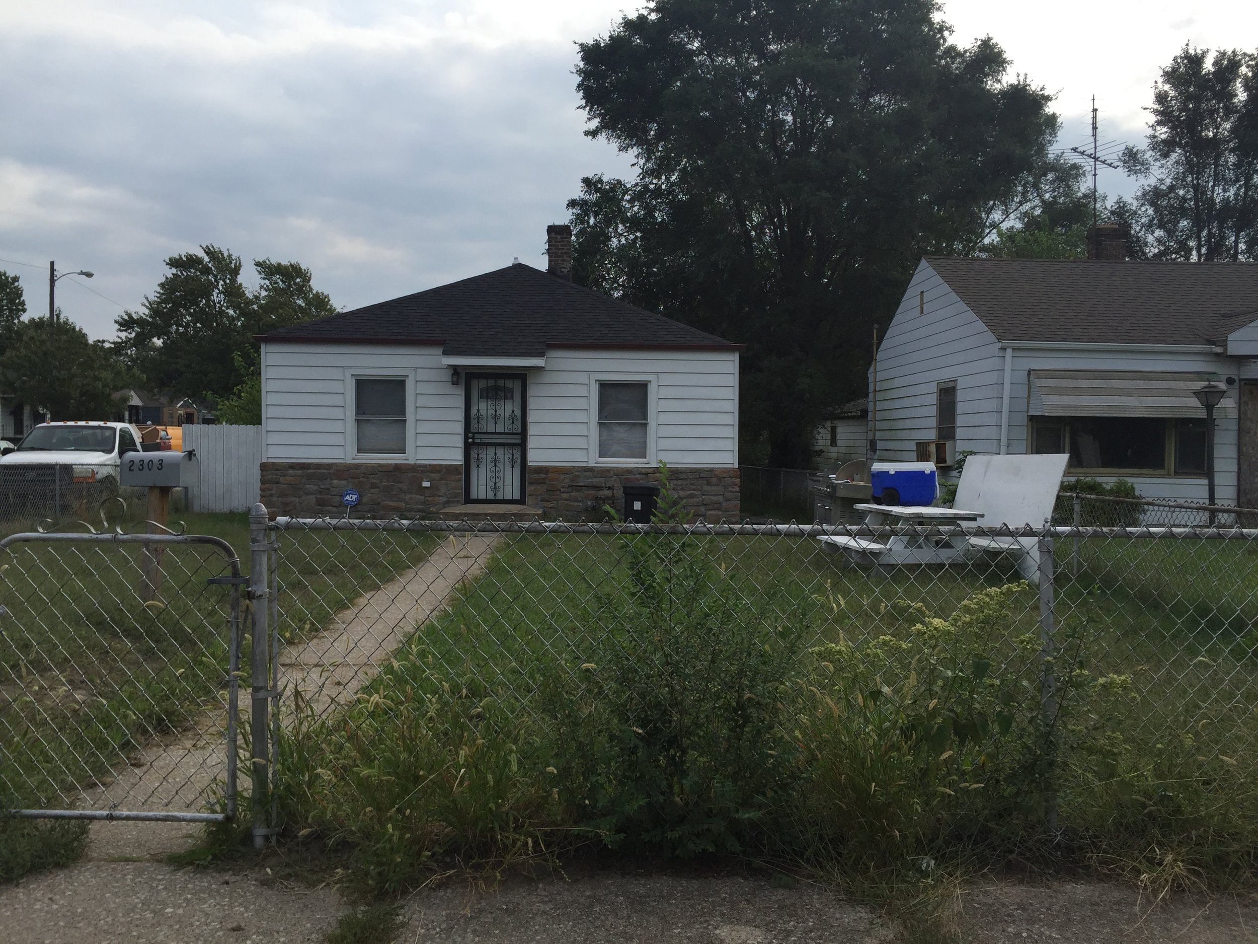 House across the street from Jackson Family home. 