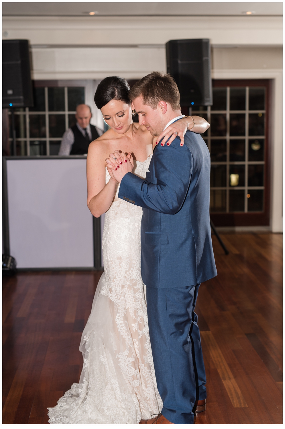 bride and groom first dance