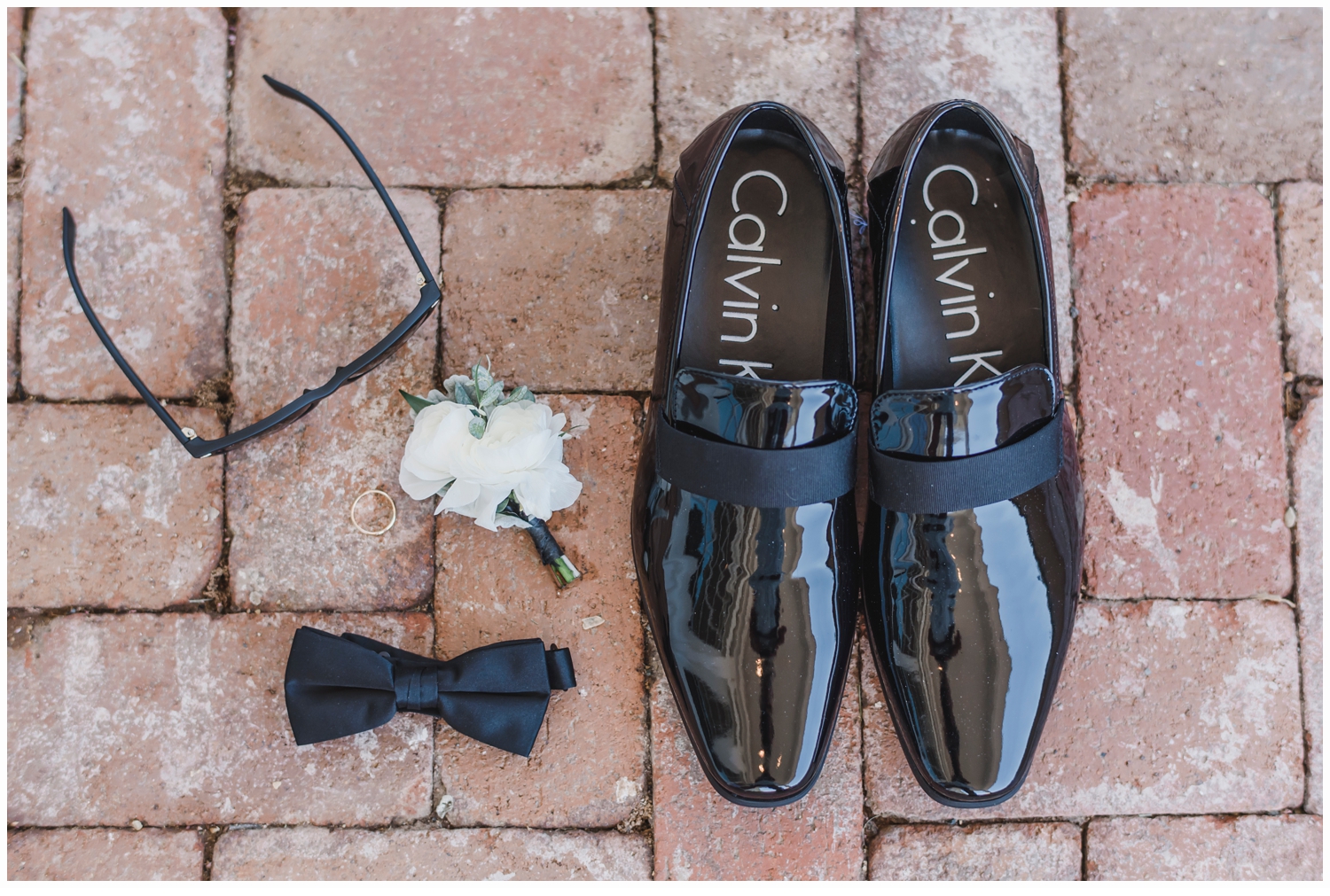 grooms details