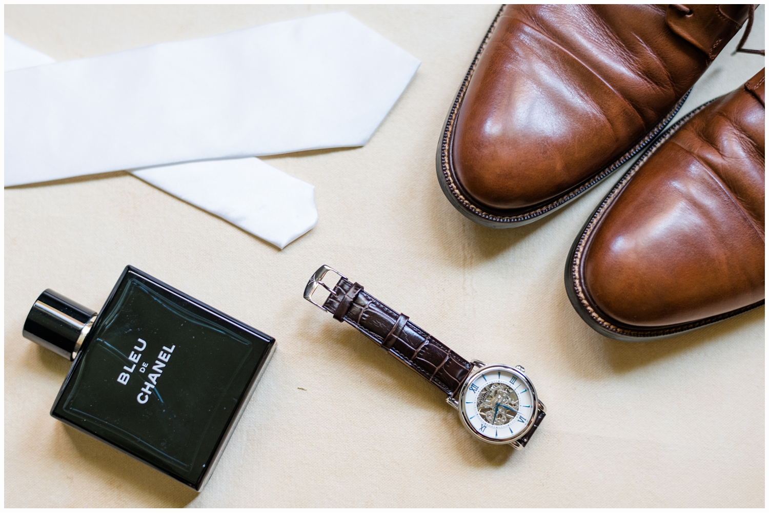 grooms shoes and tie