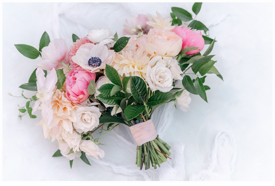 beautiful blush pink wedding bouquet