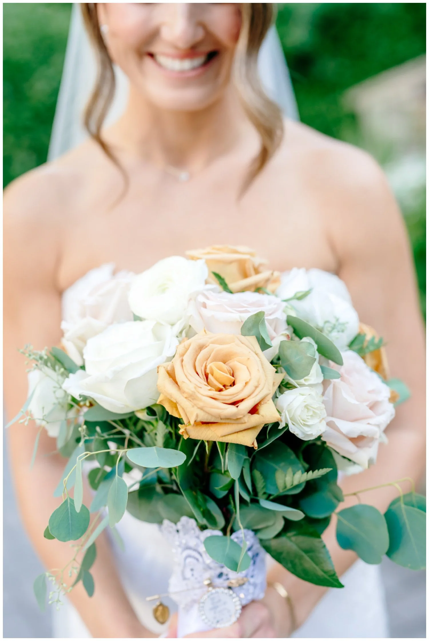 bride with bridal bouquet