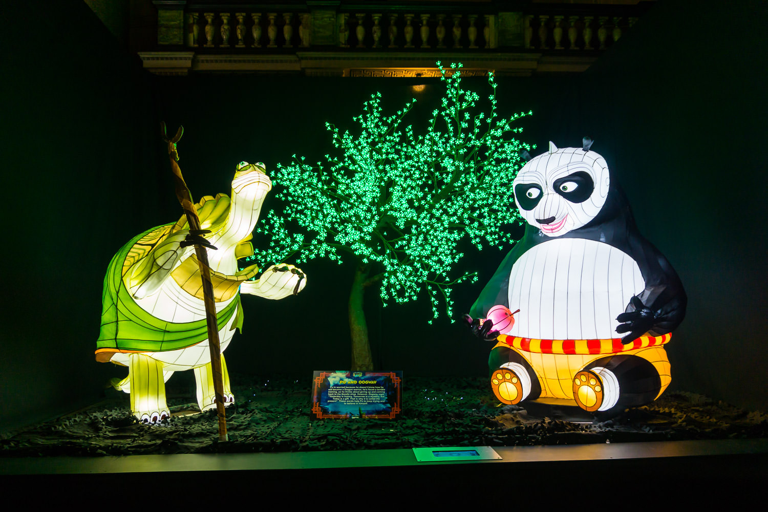 cocktail_saturdays_dreamworks_lights-7592.jpg