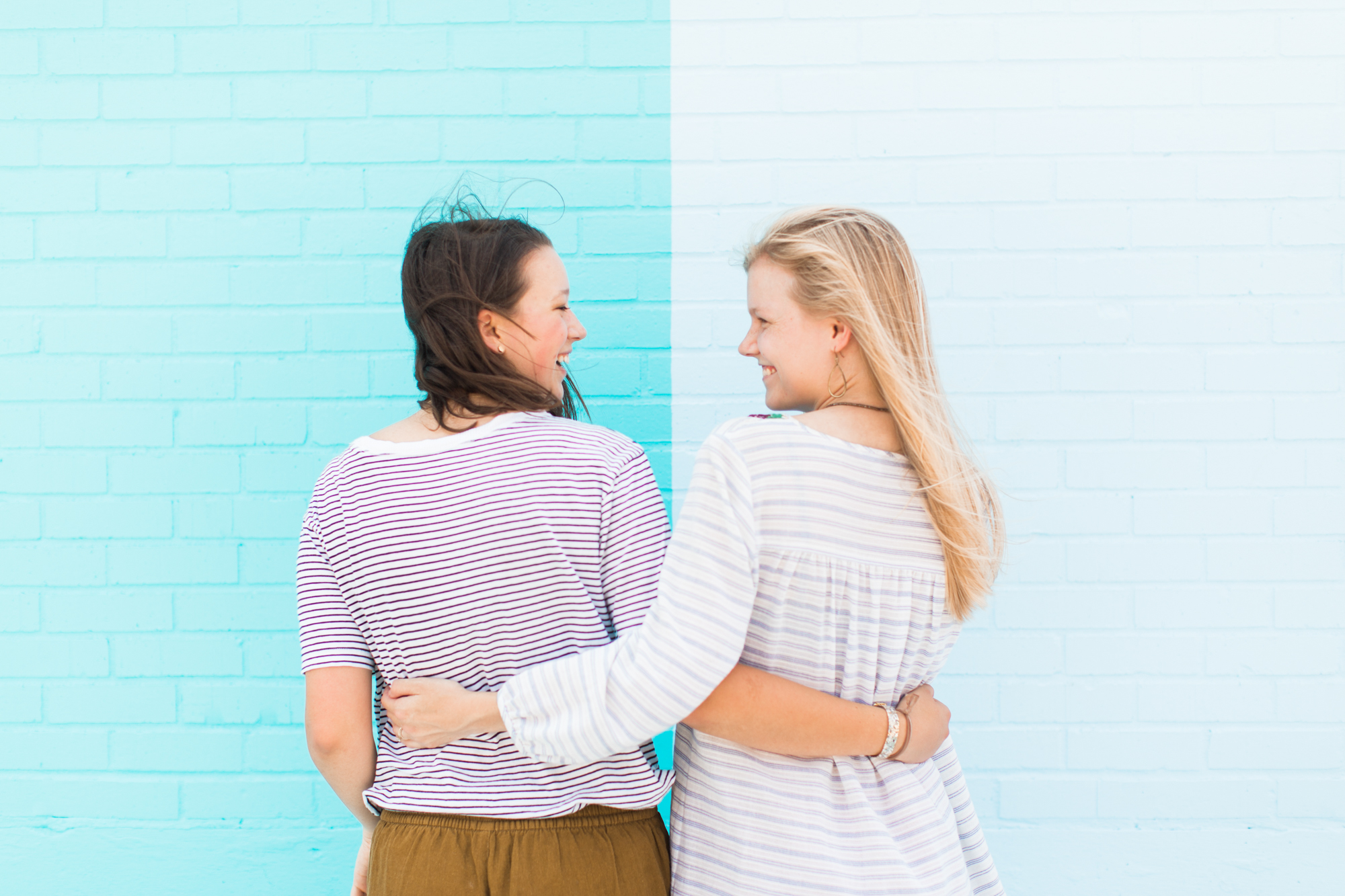 houston, texas photography | sugar and cloth color wall | www.abbihearne.com