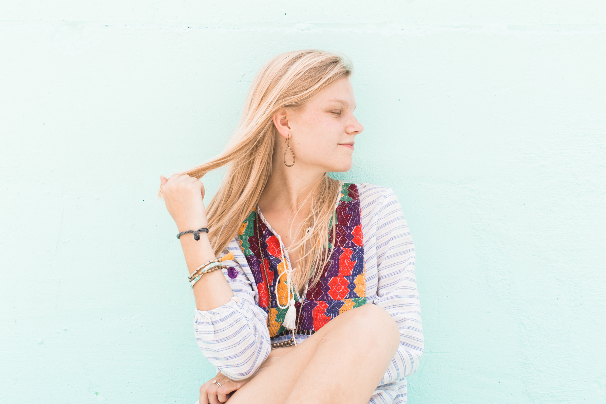 houston, texas photography | sugar and cloth color wall | www.abbihearne.com
