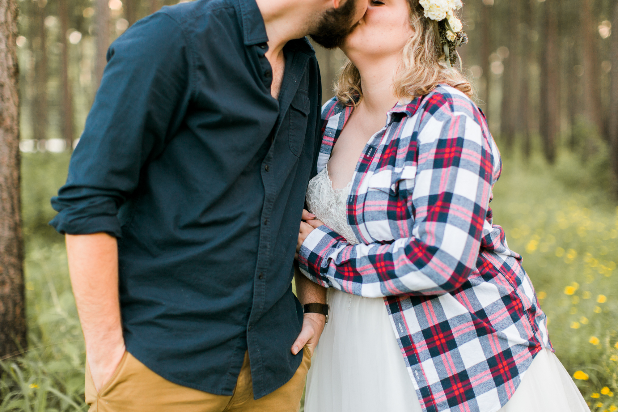 whimsical adventure bridal photo session after the wedding | www.abbihearne.com | adventure wedding photography