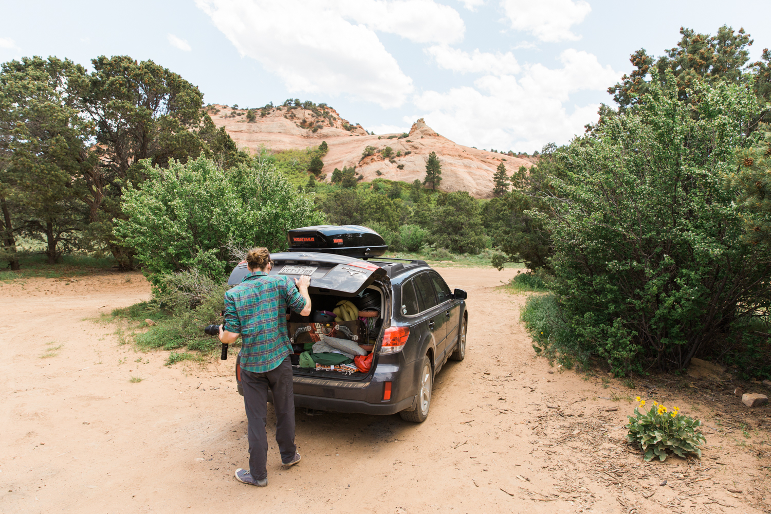 exploring and hiking in Moab, Utah | www.abbihearne.com | adventure photographer