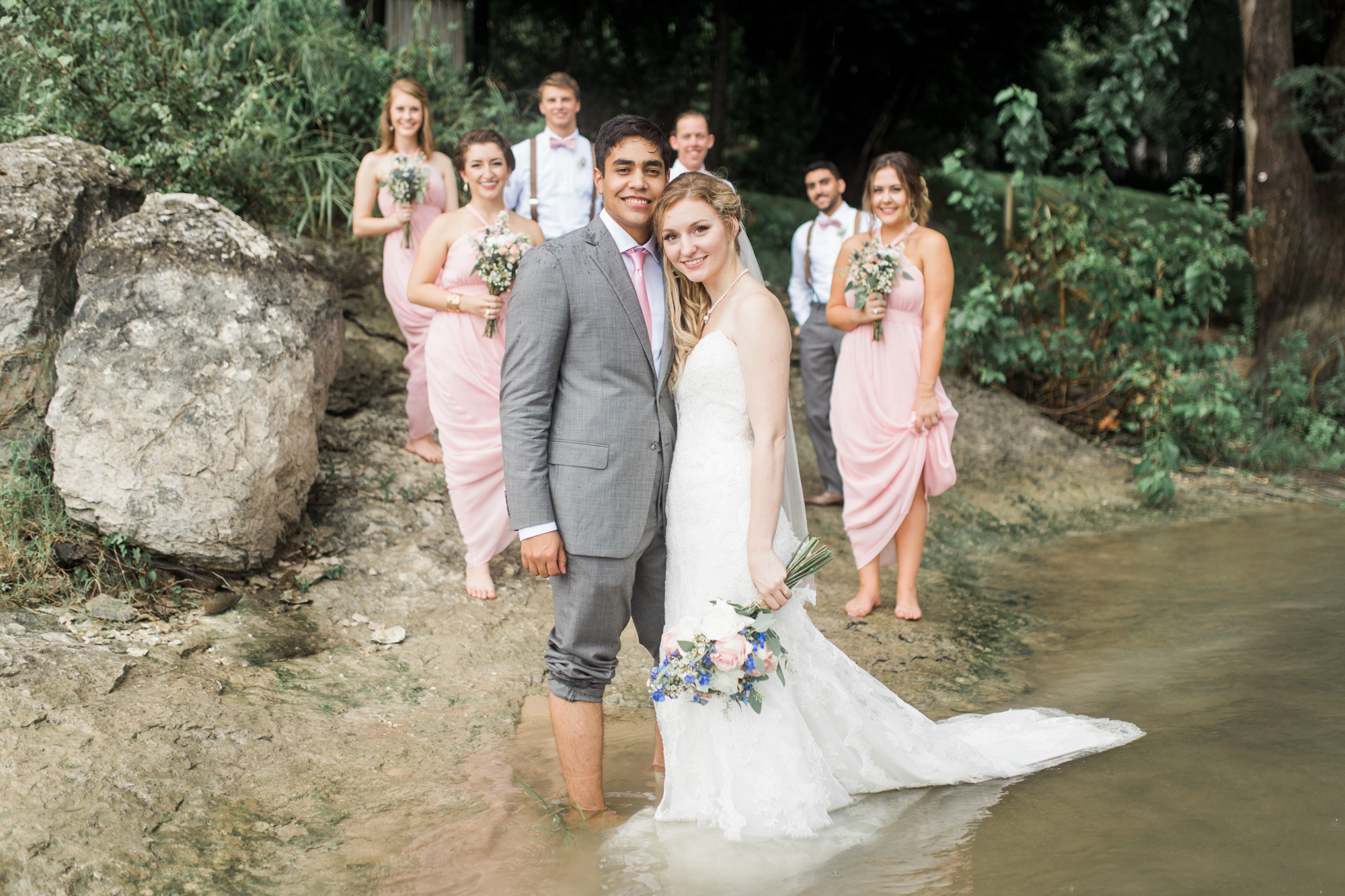 riverside hill country wedding // new braunfels, texas // outdoor wedding photography // www.abbihearne.com