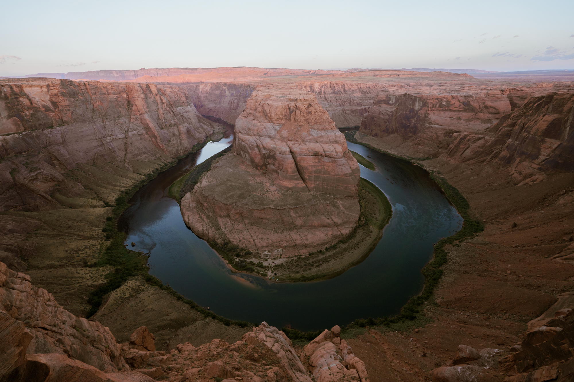 exploring horseshoe bend in page, arizona // adventure photographer // www.abbihearne.com