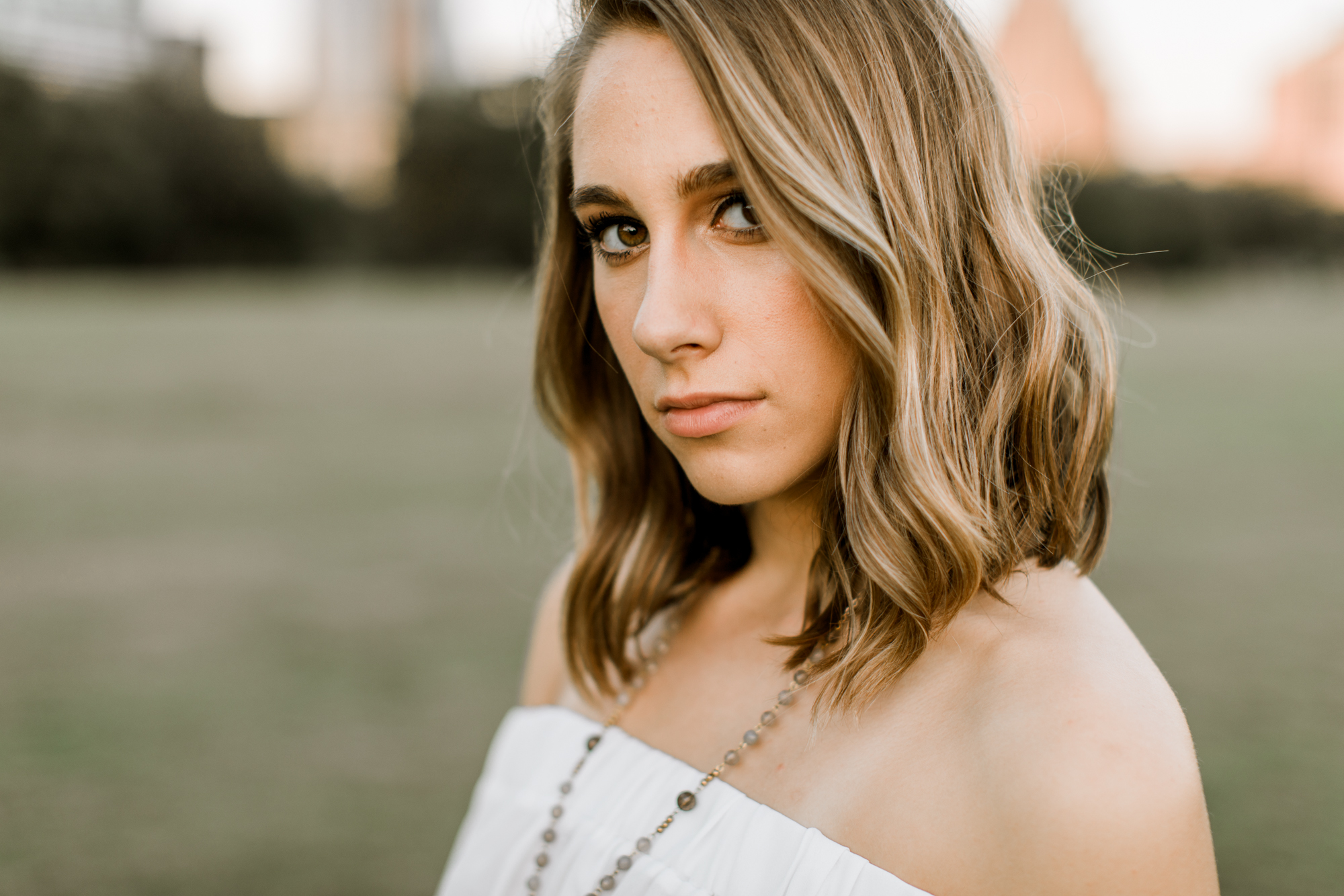 Auditorium Shores senior portrait session // austin, texas senior photographer // www.abbihearne.com