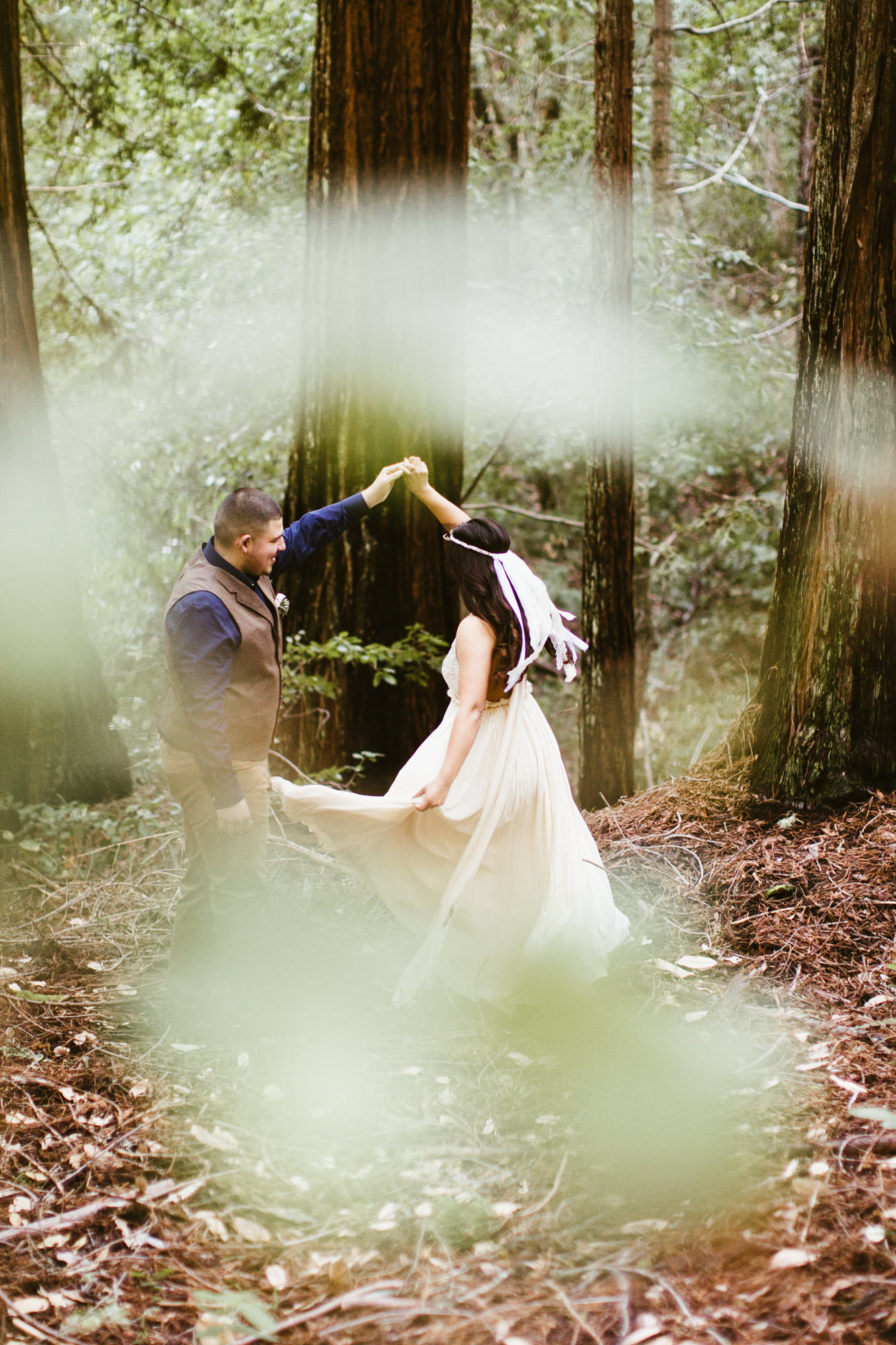 california redwood forest elopement // adventure wedding photographer // boho free people bride // www.abbihearne.com