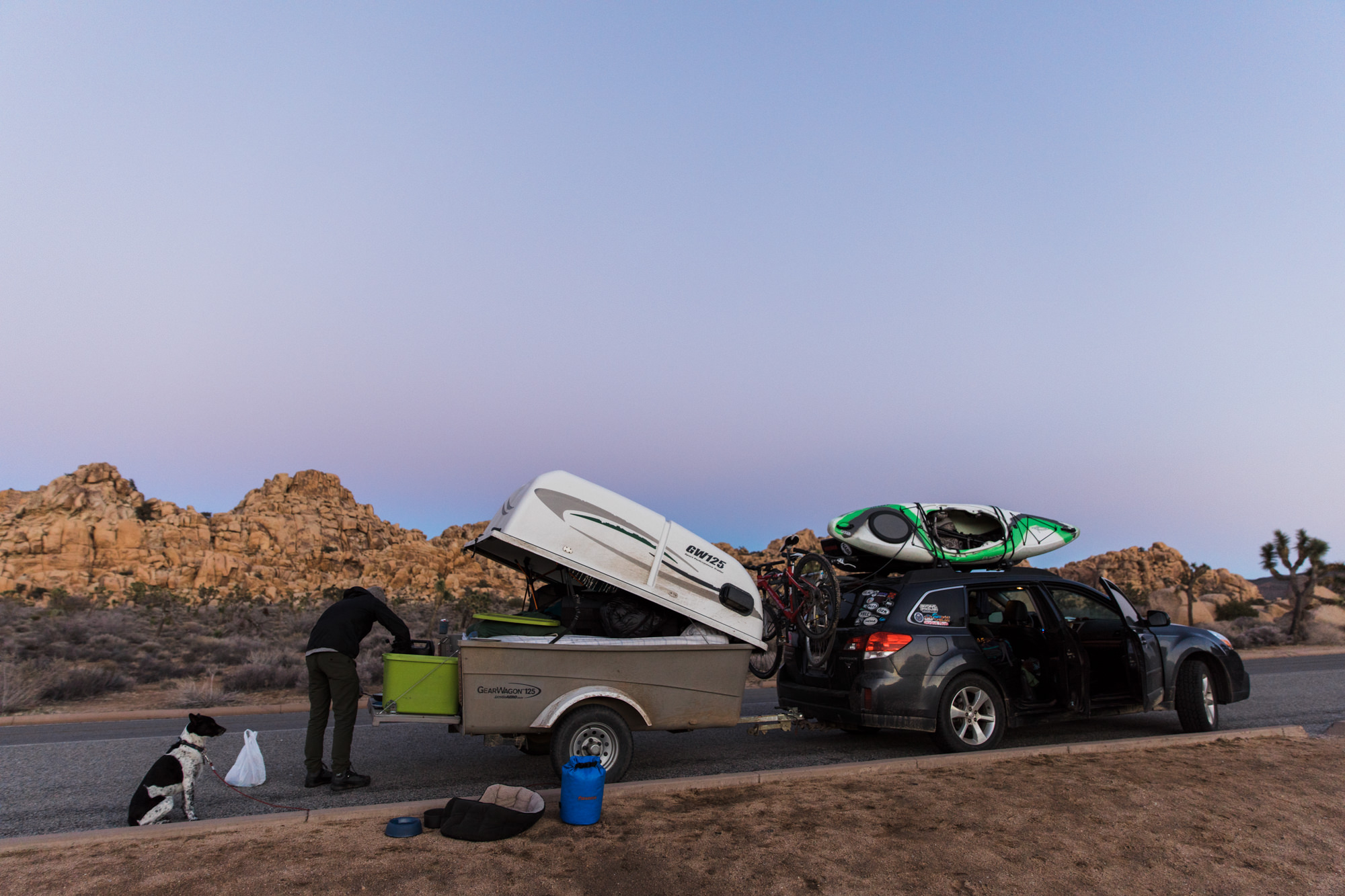 exploring joshua tree national park // www.abbihearne.com