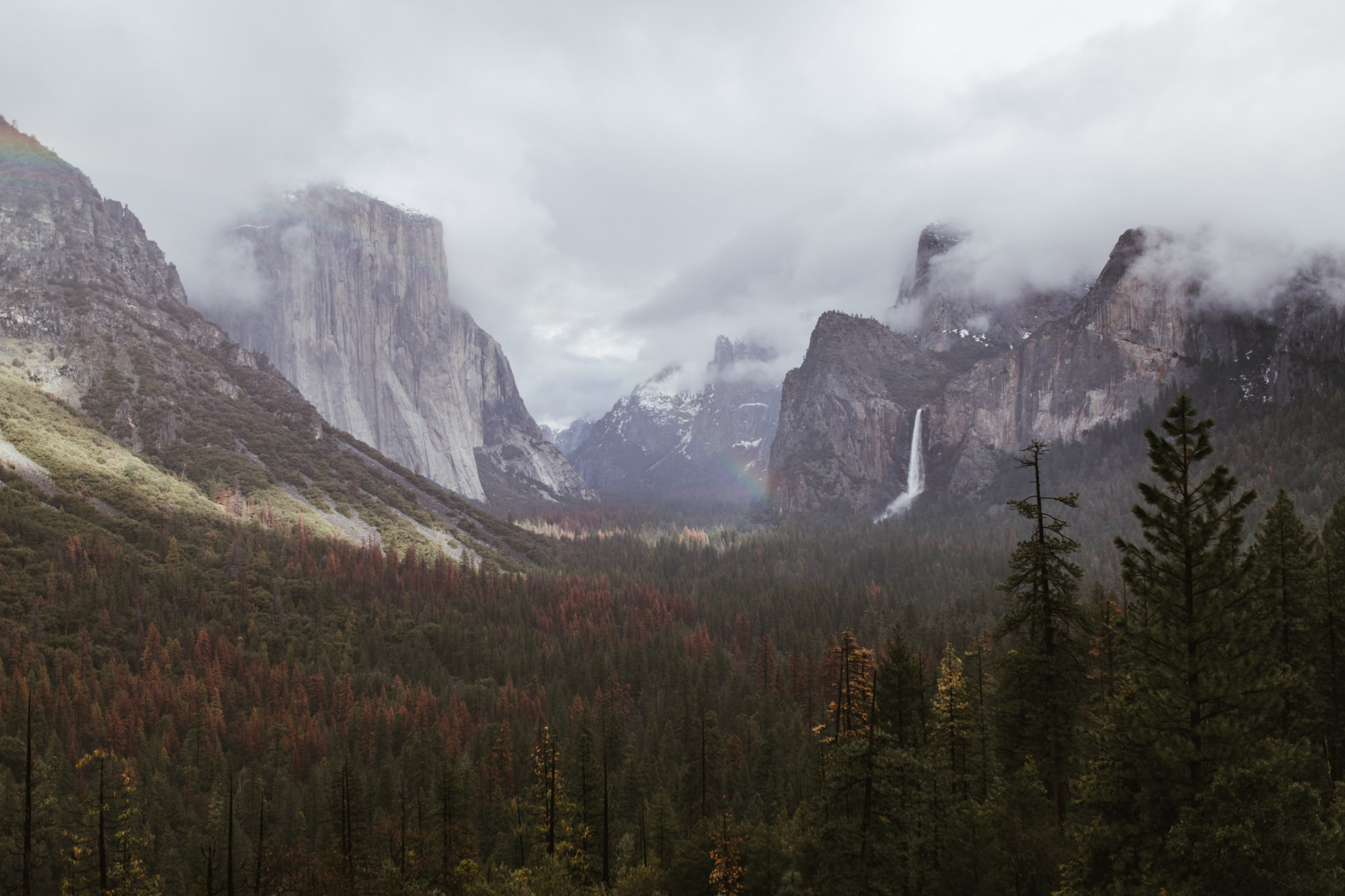 adventure engagement photo session in yosemite national park // california wedding and elopement photographer // www.abbihearne.com