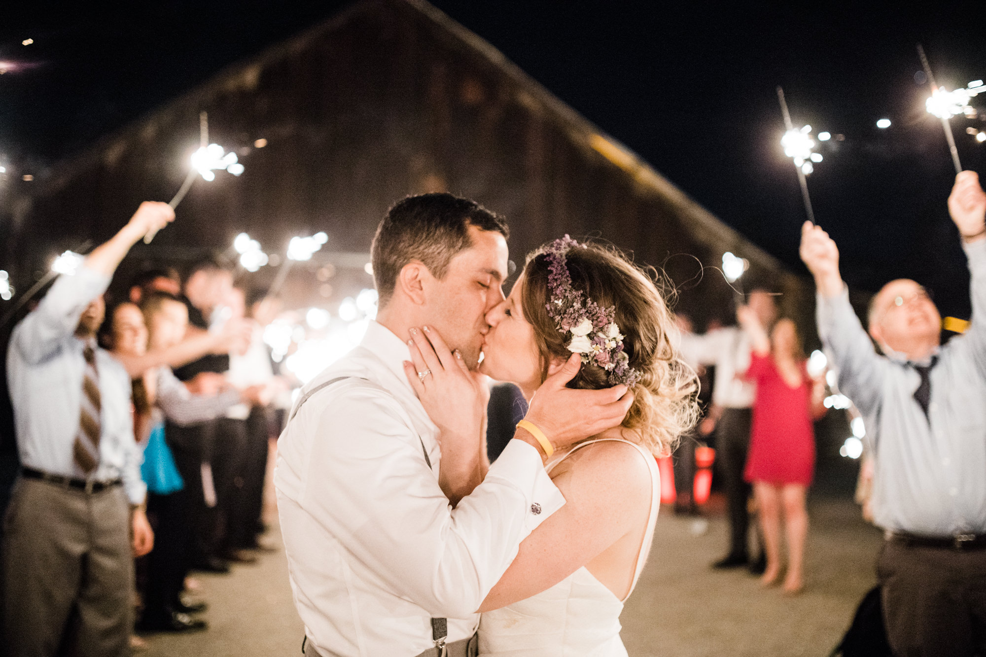 san luis obispo wedding at higuera ranch // central coast california wedding photographer // the hearnes adventure photography // www.thehearnes.com