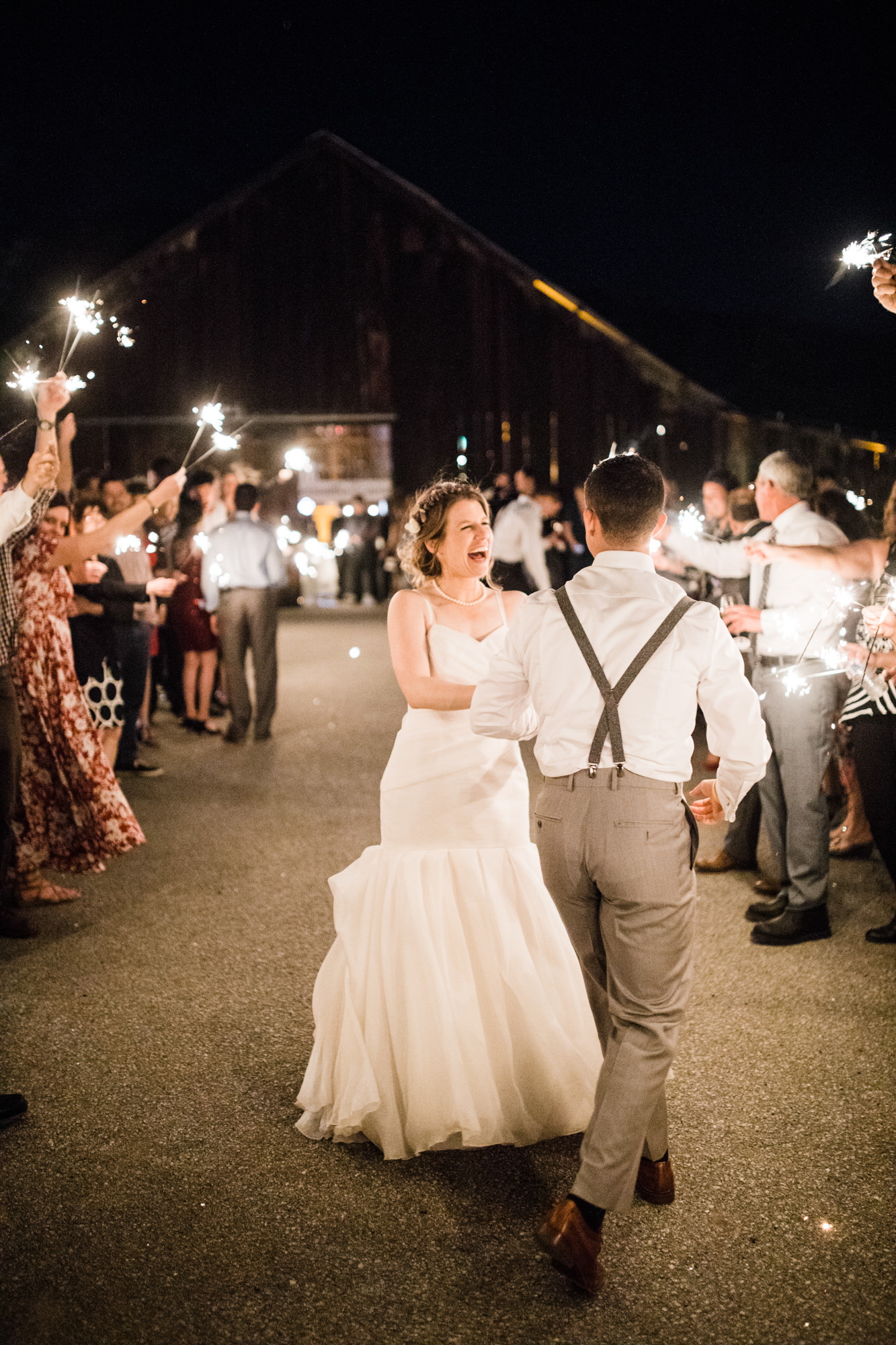 san luis obispo wedding at higuera ranch // central coast california wedding photographer // the hearnes adventure photography // www.thehearnes.com