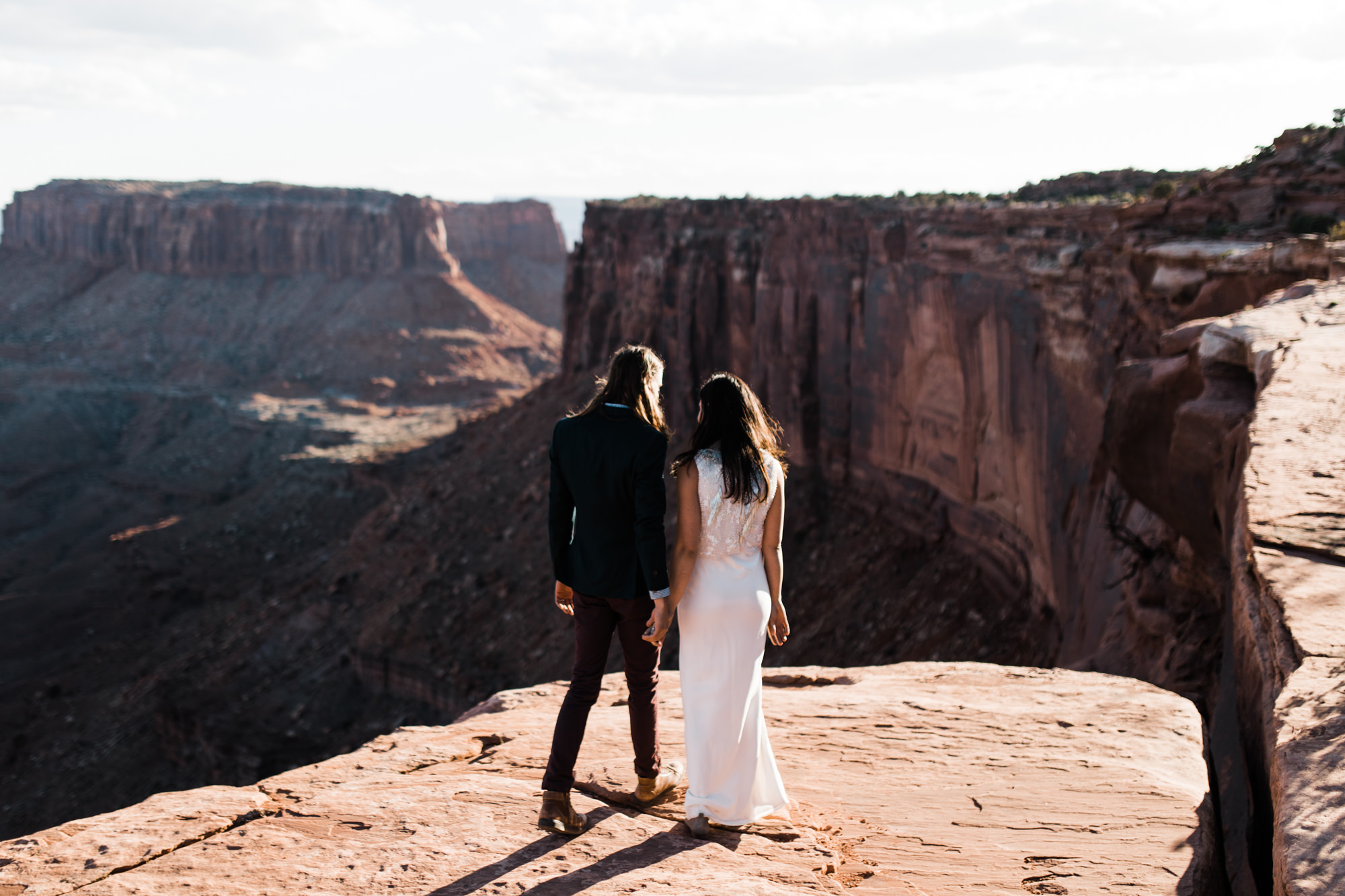 desert wedding inspiration | canyonlands national park | under canvas moab | utah adventure wedding photographer | www.thehearnes.com