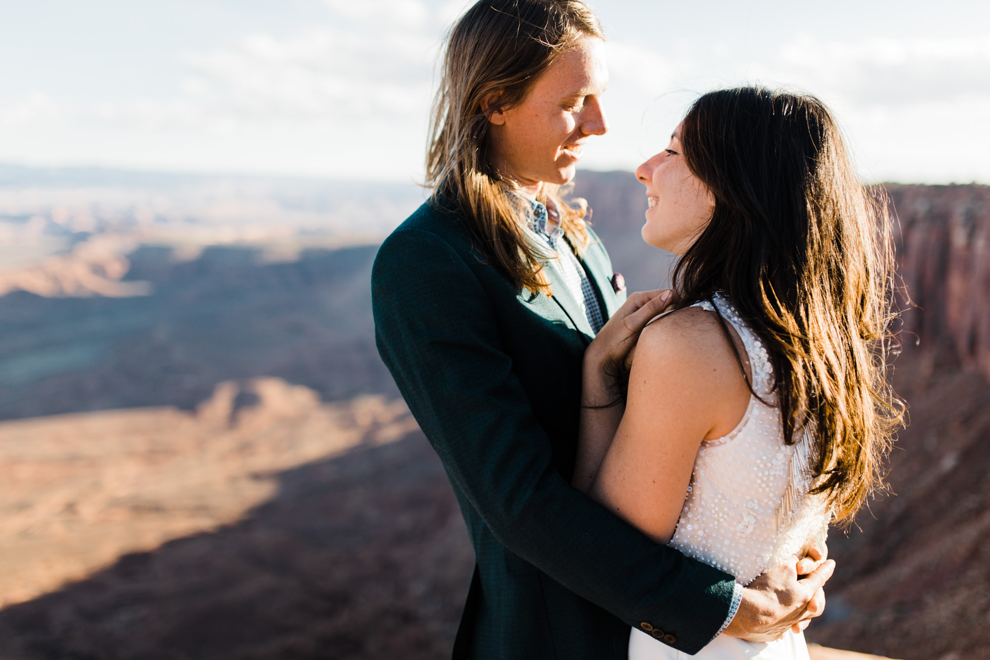 desert wedding inspiration | canyonlands national park | under canvas moab | utah adventure wedding photographer | www.thehearnes.com