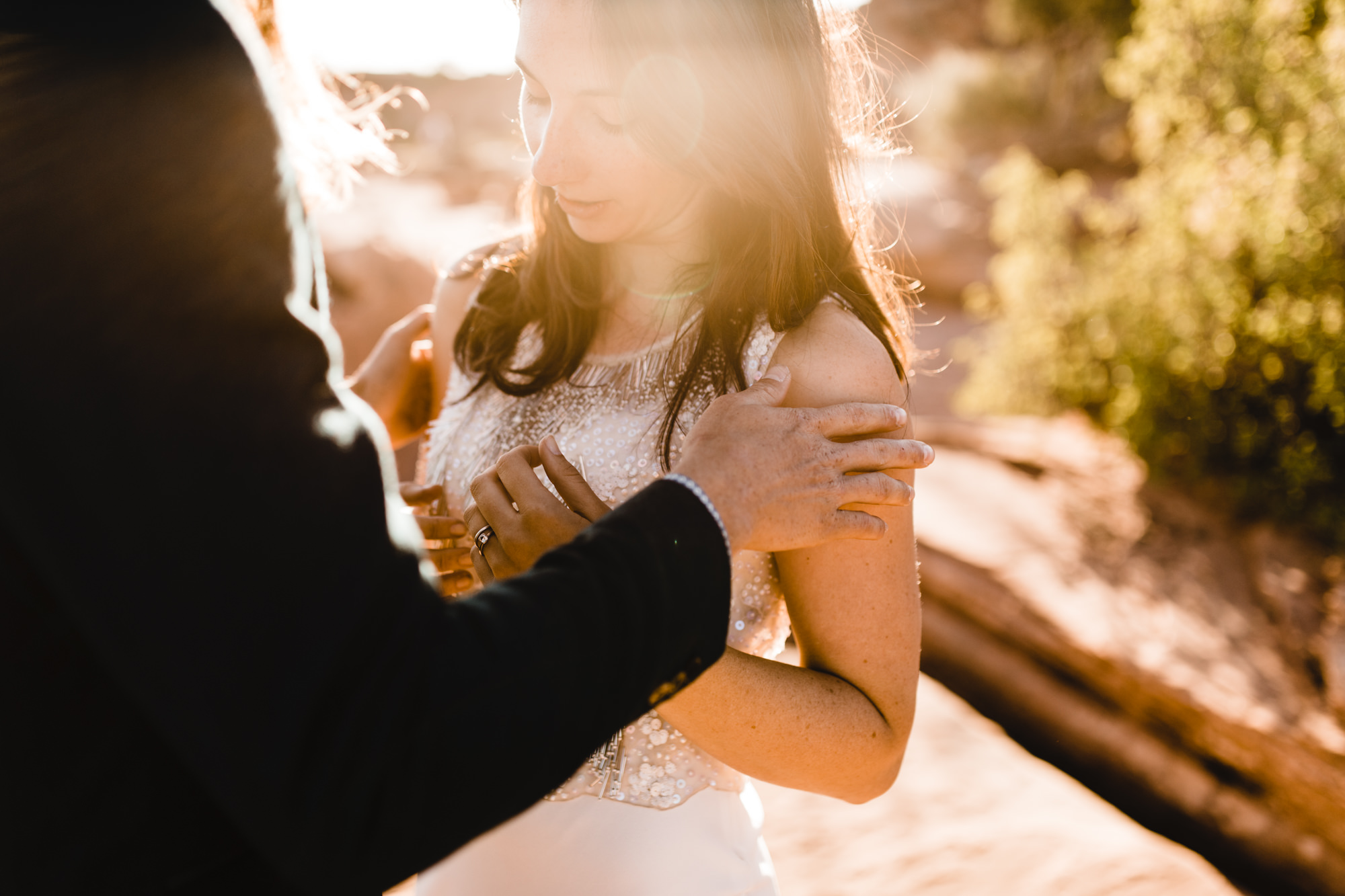 desert wedding inspiration | canyonlands national park | under canvas moab | utah adventure wedding photographer | www.thehearnes.com