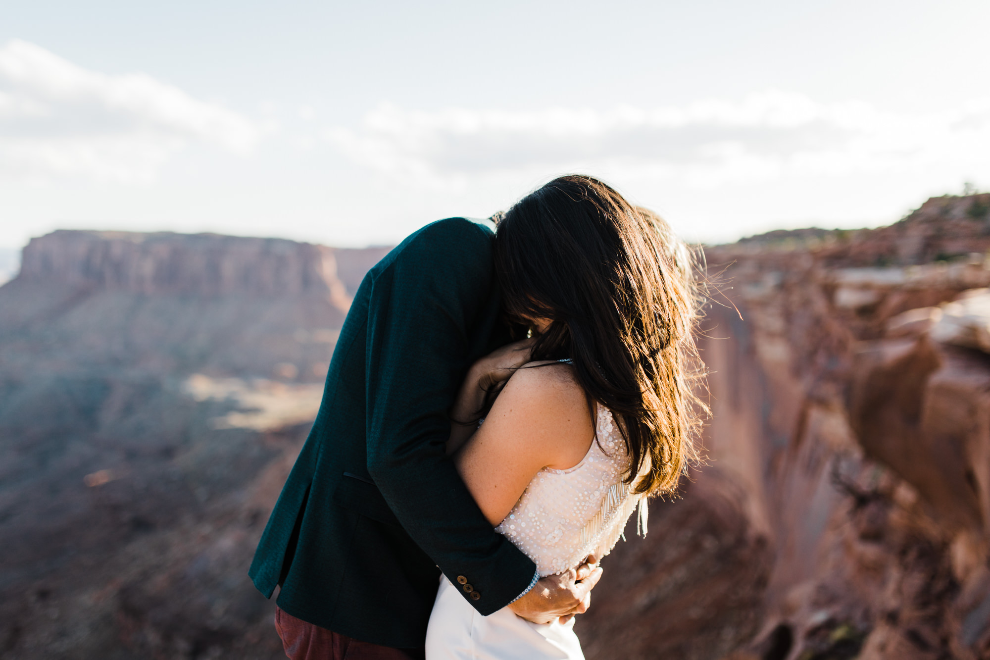 desert wedding inspiration | canyonlands national park | under canvas moab | utah adventure wedding photographer | www.thehearnes.com