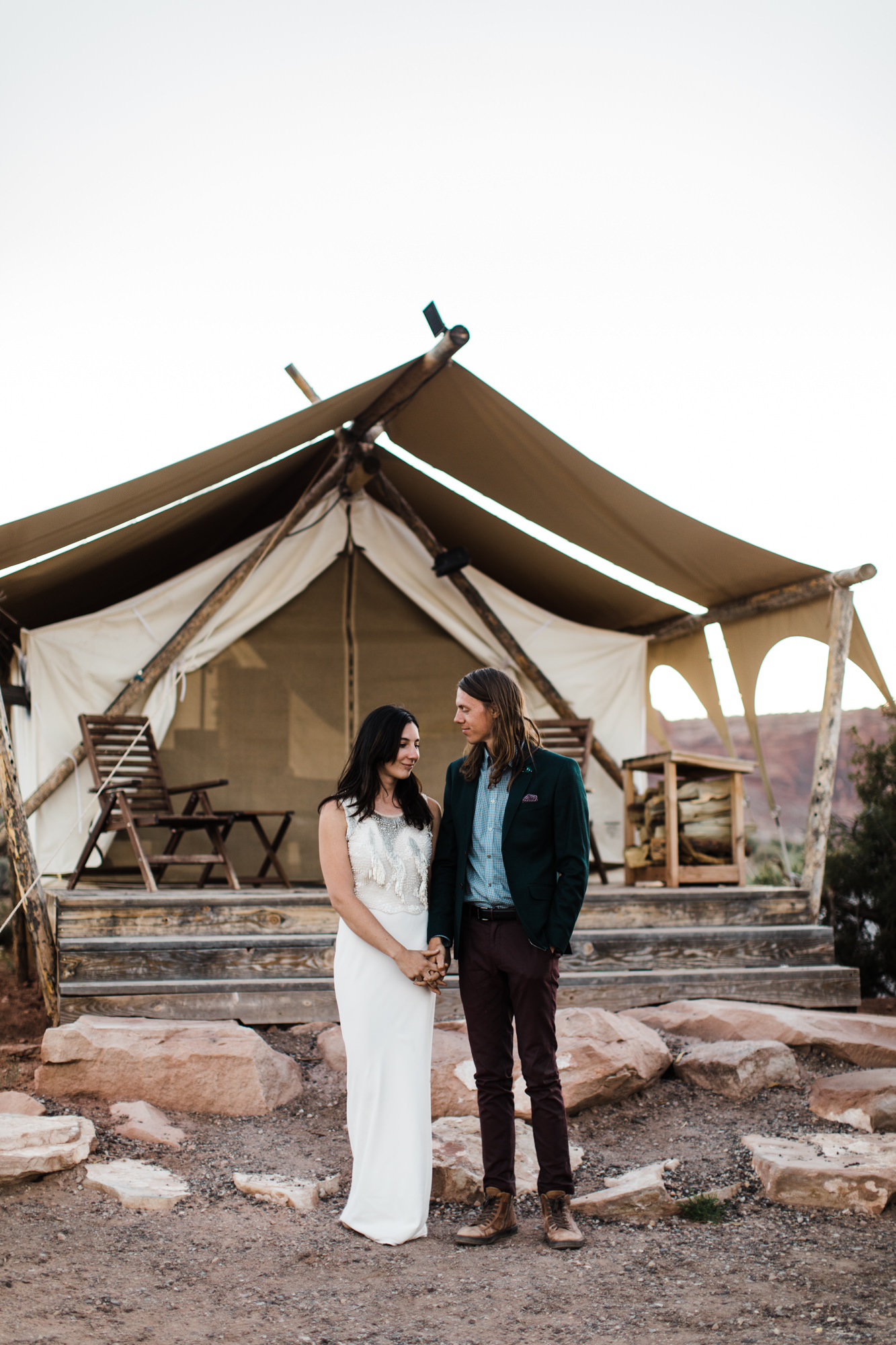 desert wedding inspiration | canyonlands national park | under canvas moab | utah adventure wedding photographer | www.thehearnes.com