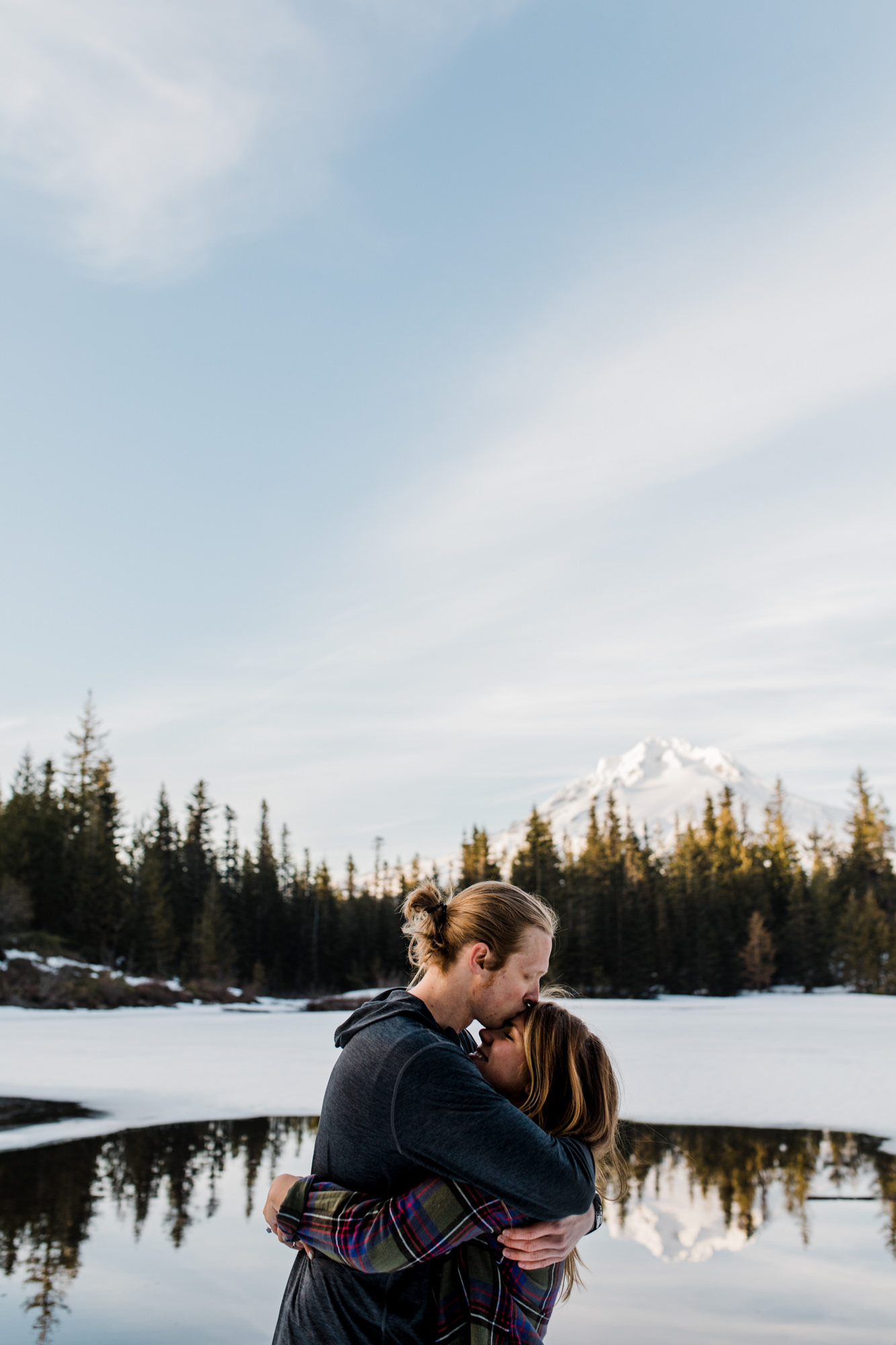 Lindsay + Heath | Mt. Hood National Forest Engagement Session | Portland, Oregon Adventure Wedding Photographer | Snowy Adventure in the Mountains | www.thehearnes.com