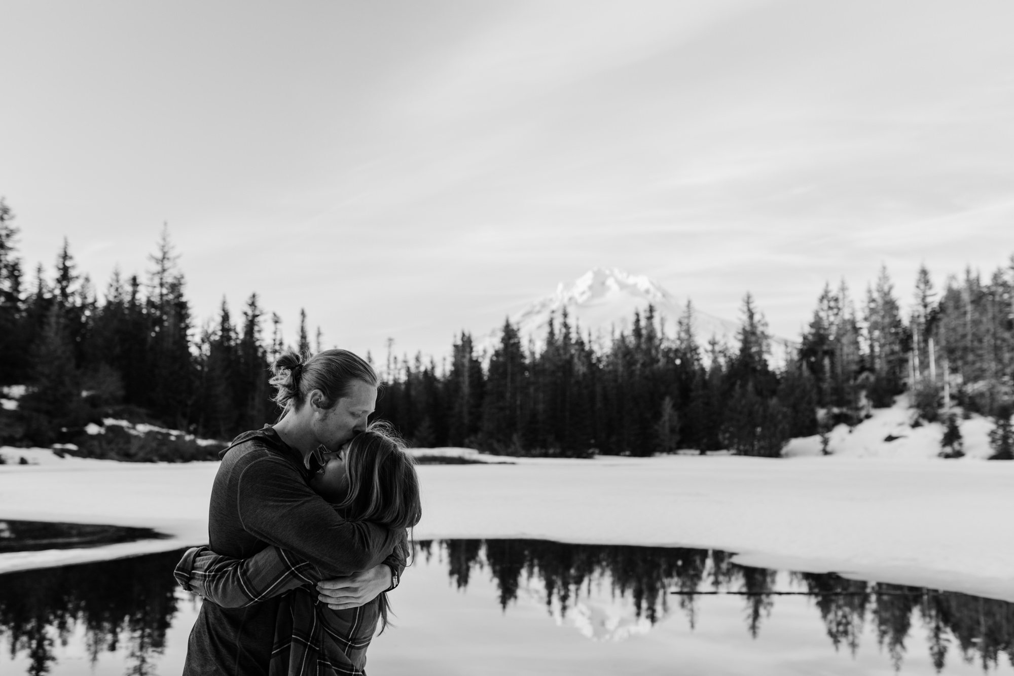 Lindsay + Heath | Mt. Hood National Forest Engagement Session | Portland, Oregon Adventure Wedding Photographer | Snowy Adventure in the Mountains | www.thehearnes.com