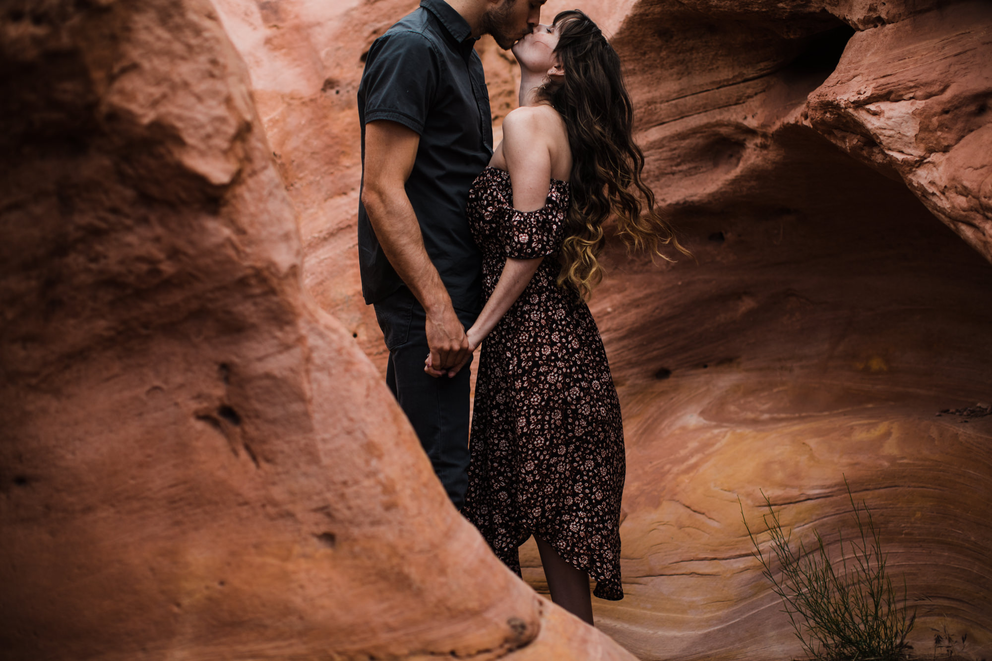 Glen Canyon National Recreation Area | Lake Powell Slot Canyon and Overlook Engagement Session | Utah Adventure Wedding Photographer | www.thehearnes.com
