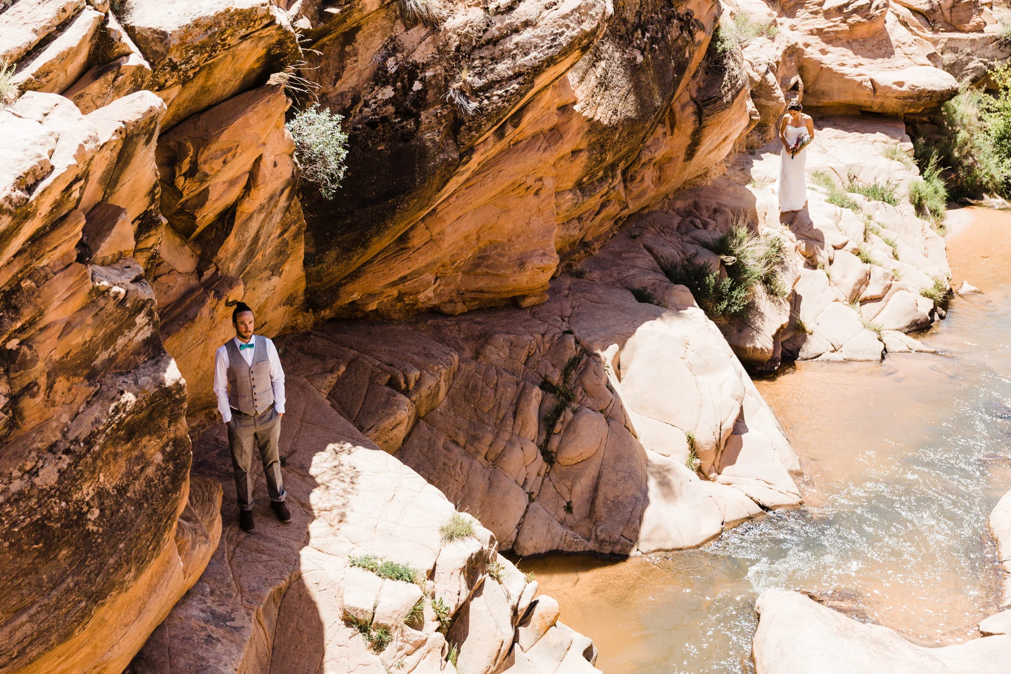 backyard wedding in Moab, Utah | Adventure Wedding Photography | www.thehearnes.com