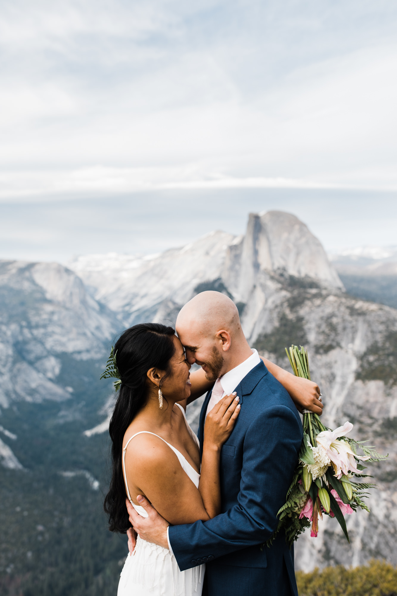 Intimate wedding in Yosemite national park | Glacier Point First look | Portraits at Taft Point | Traveling adventure elopement photographer