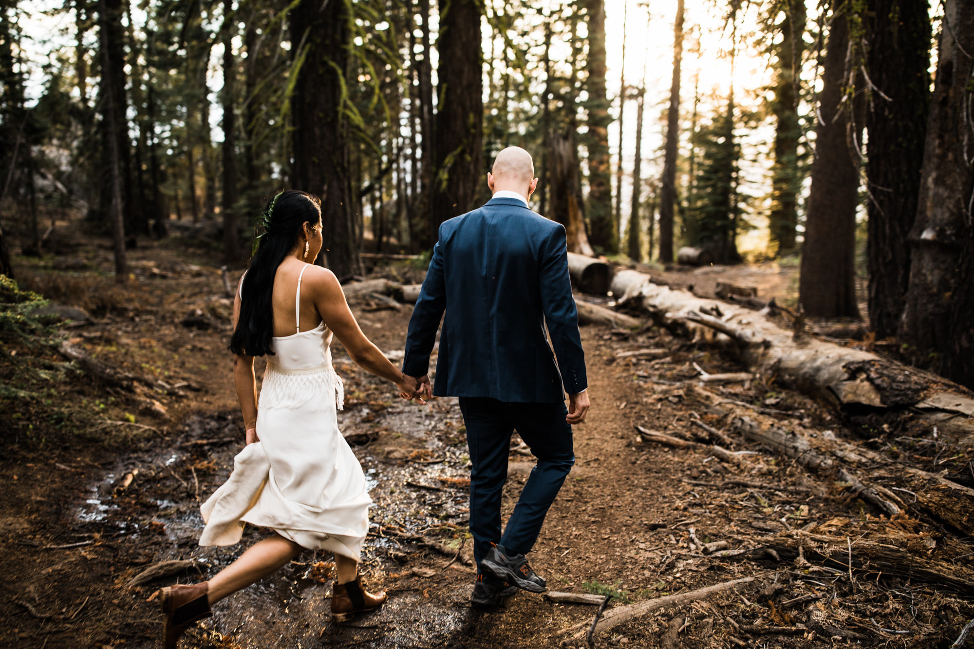 Intimate wedding in Yosemite national park | Glacier Point First look | Portraits at Taft Point | Traveling adventure elopement photographer