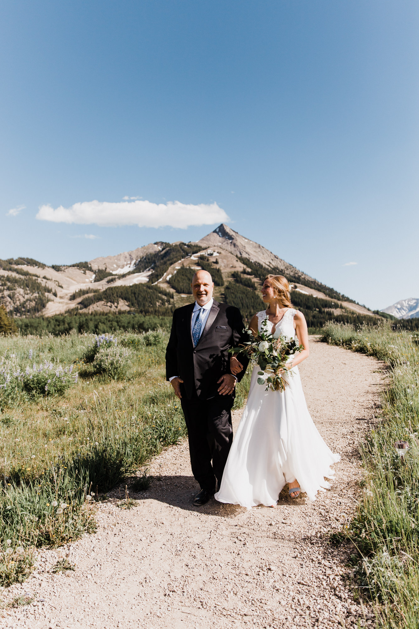laurann + matt's intimate wedding | ten peaks ceremony site | crested butte mountain resort | colorado wedding photographer | the hearnes adventure photography